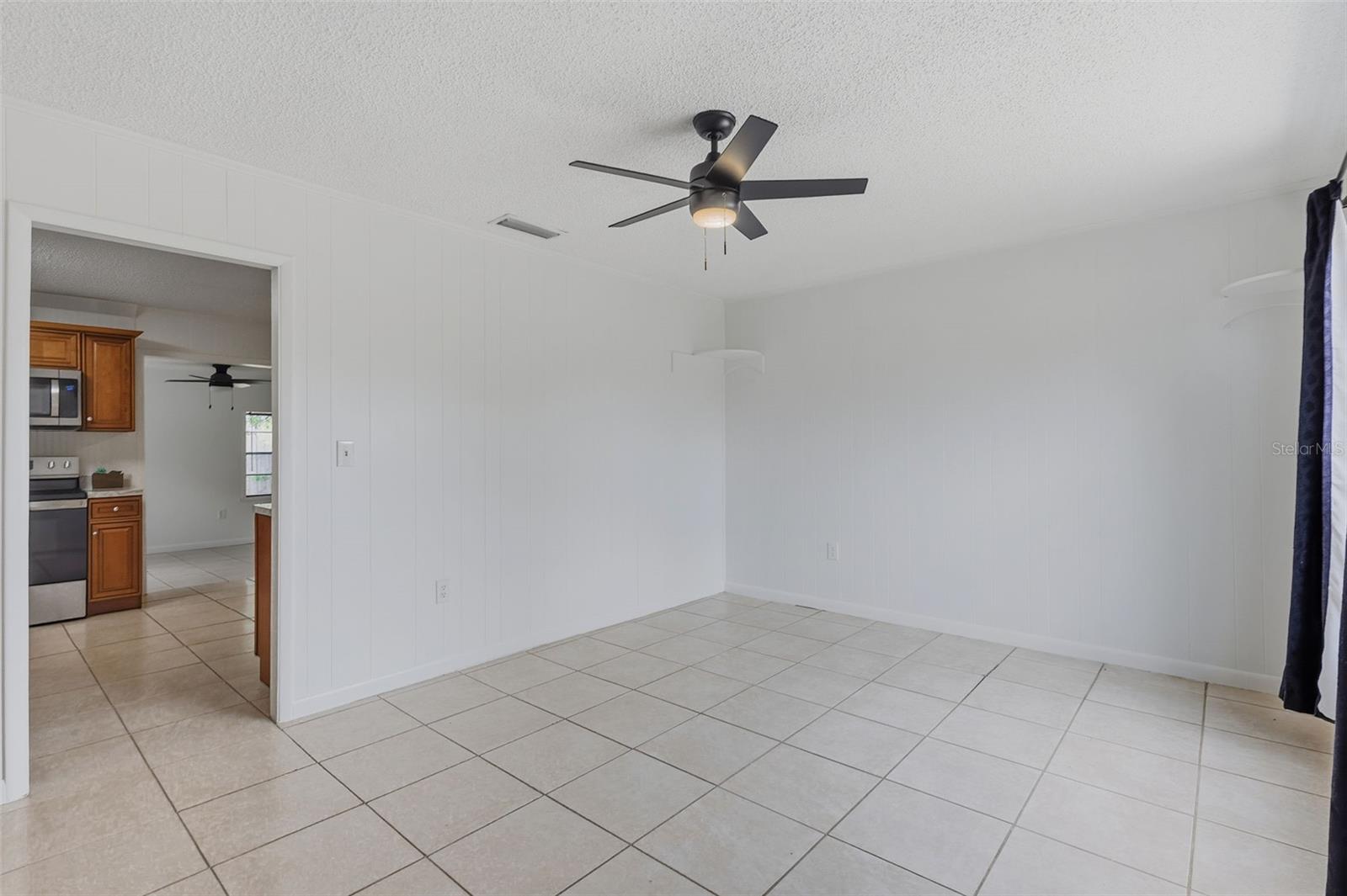 BREEZY HEIGHTS - Residential