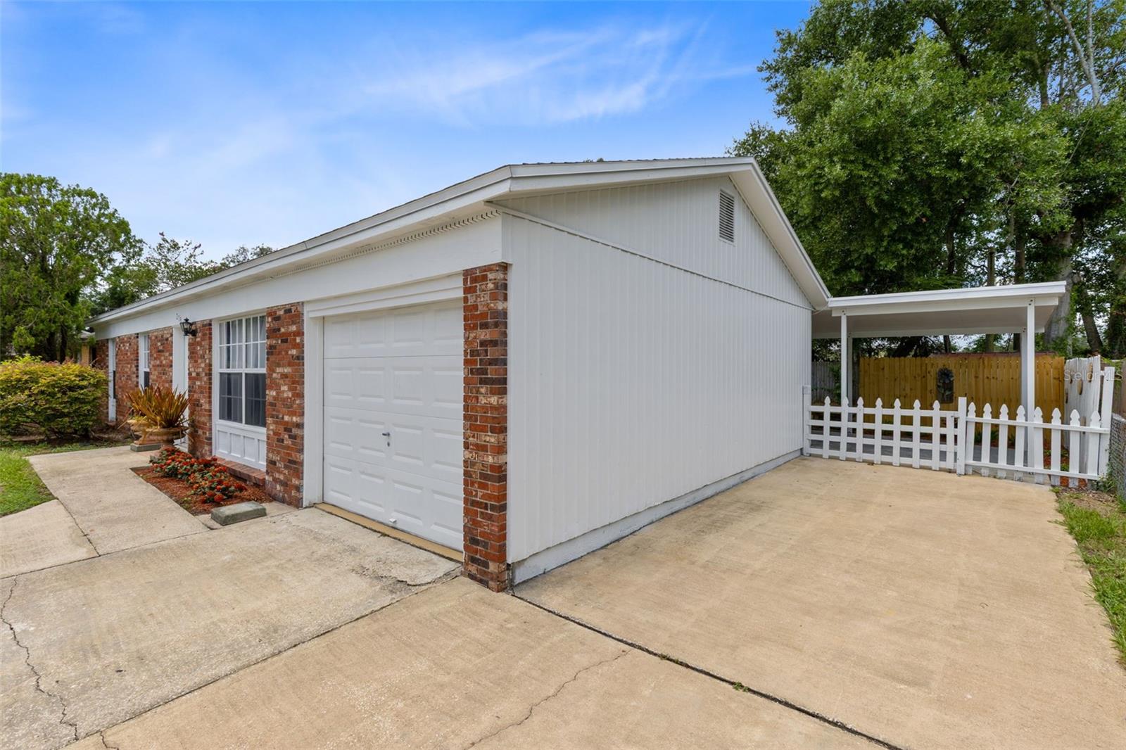 BREEZY HEIGHTS - Residential