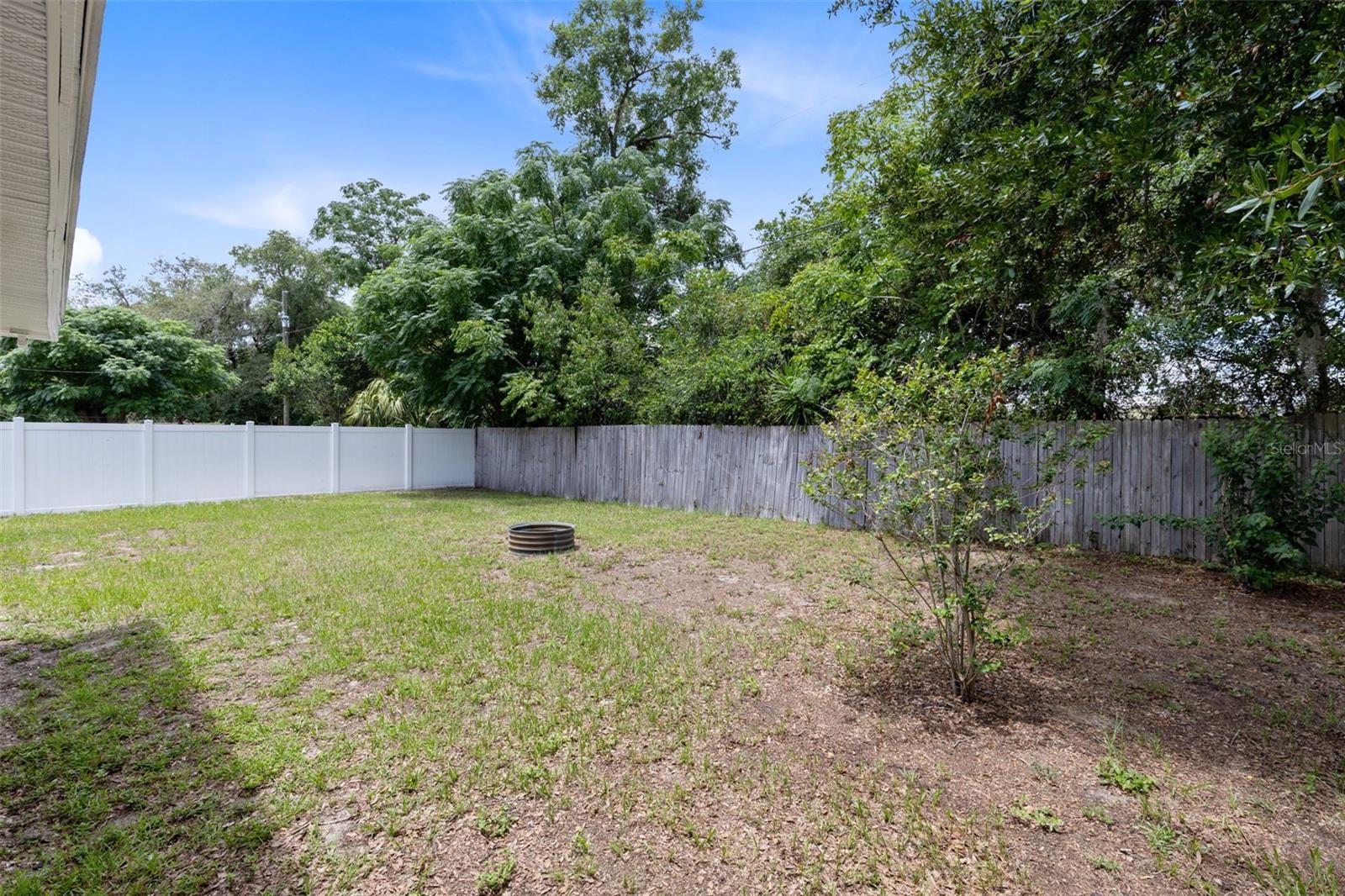 BREEZY HEIGHTS - Residential