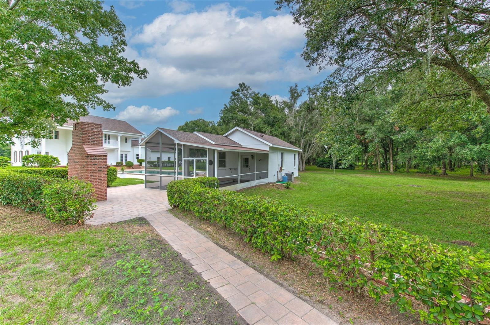 HAMMOCK OAKS RESERVE - Residential