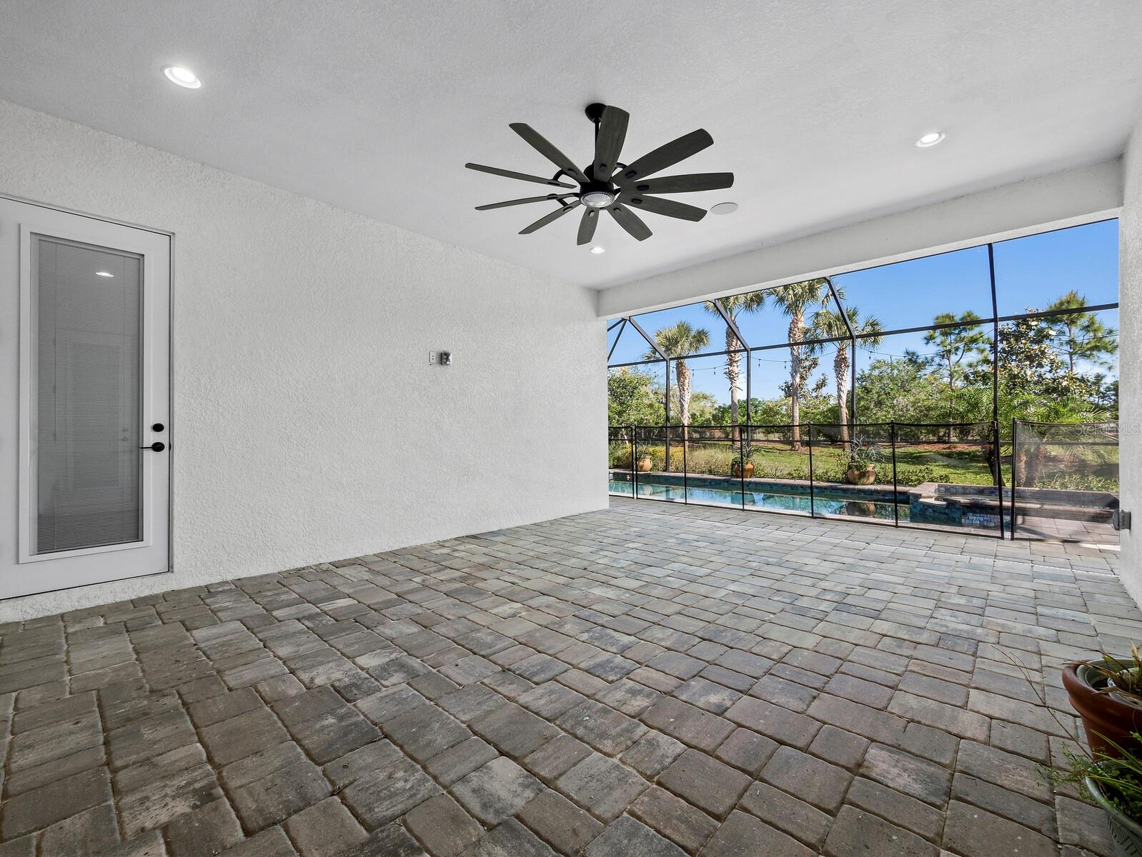RIVO LAKES - Residential