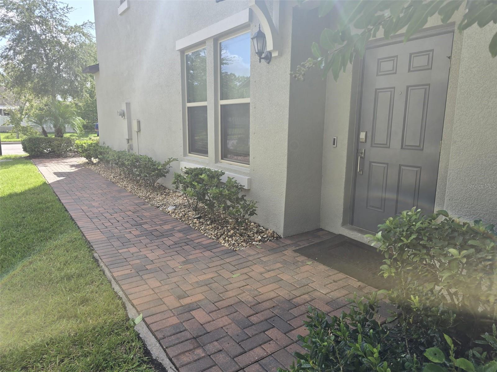 VERONA - Residential Lease