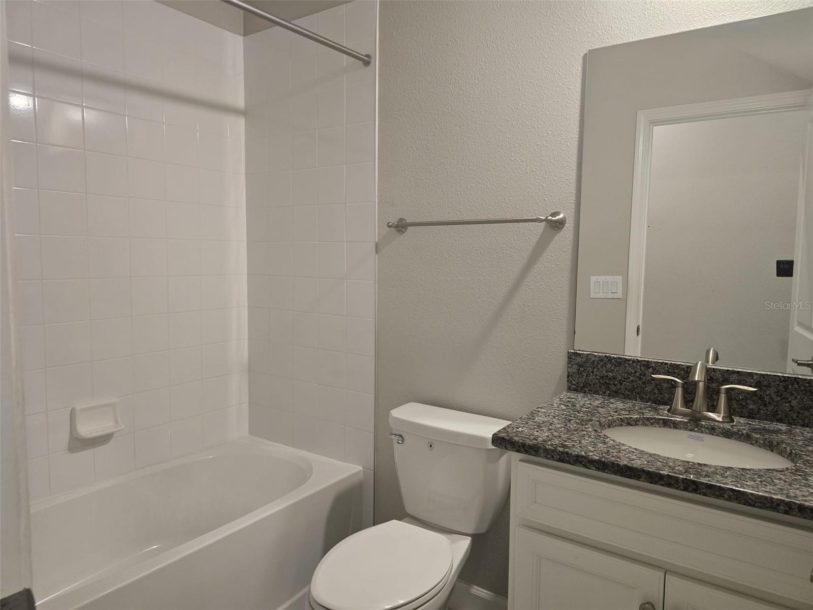 VERONA - Residential Lease
