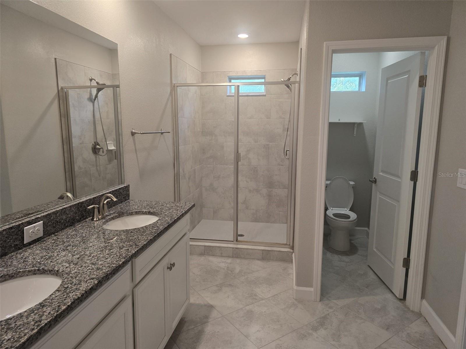 VERONA - Residential Lease