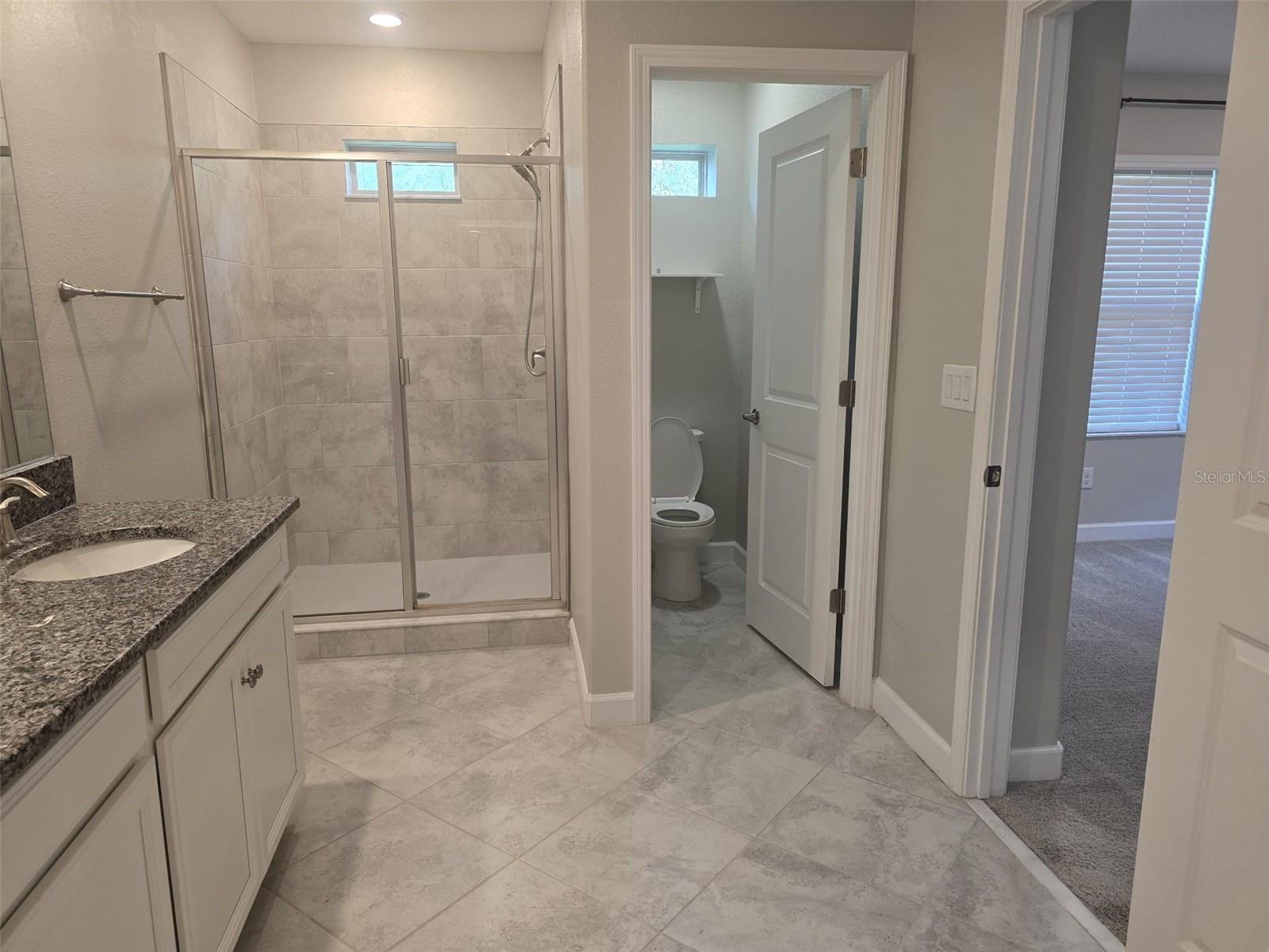 VERONA - Residential Lease