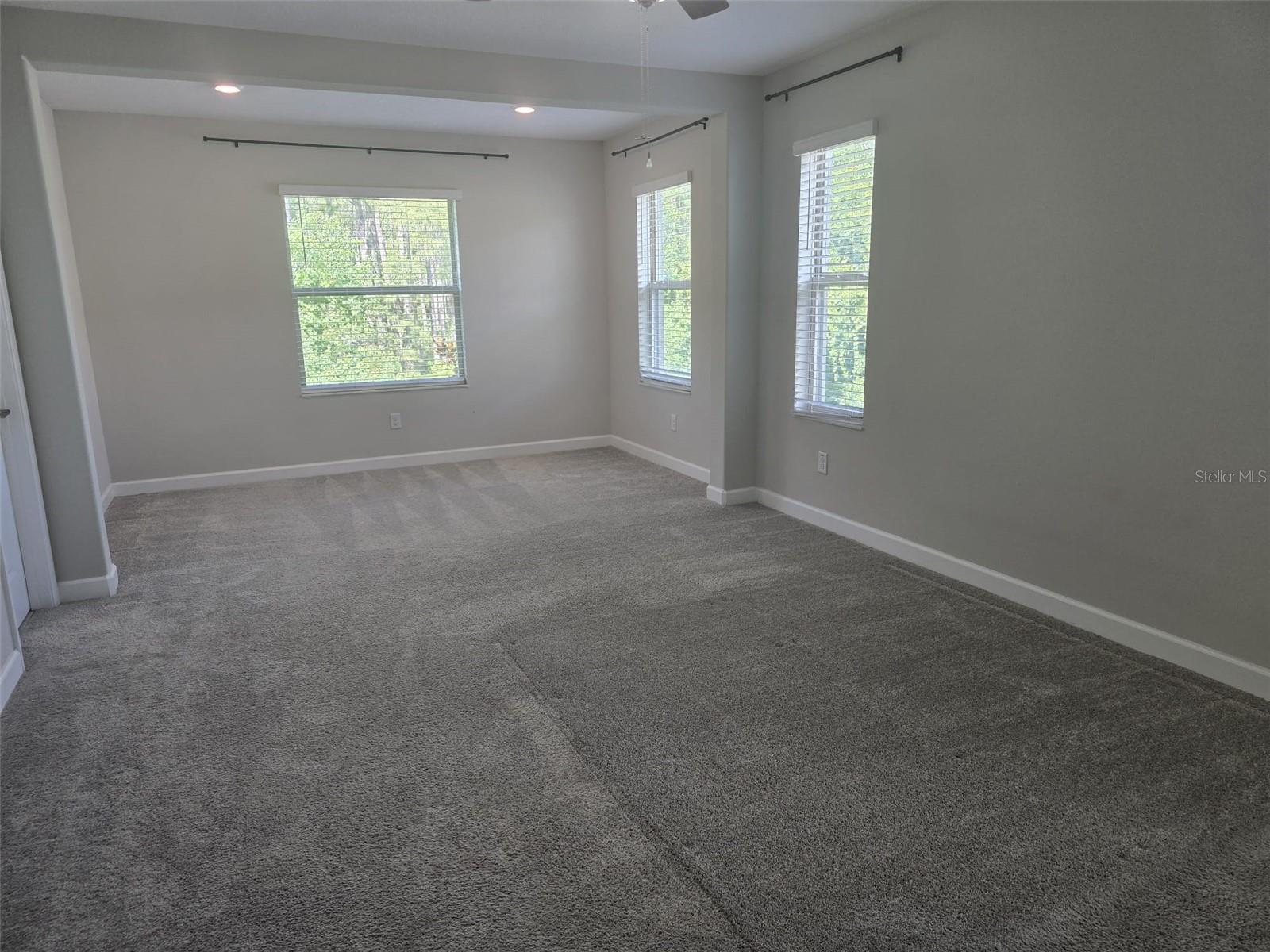 VERONA - Residential Lease