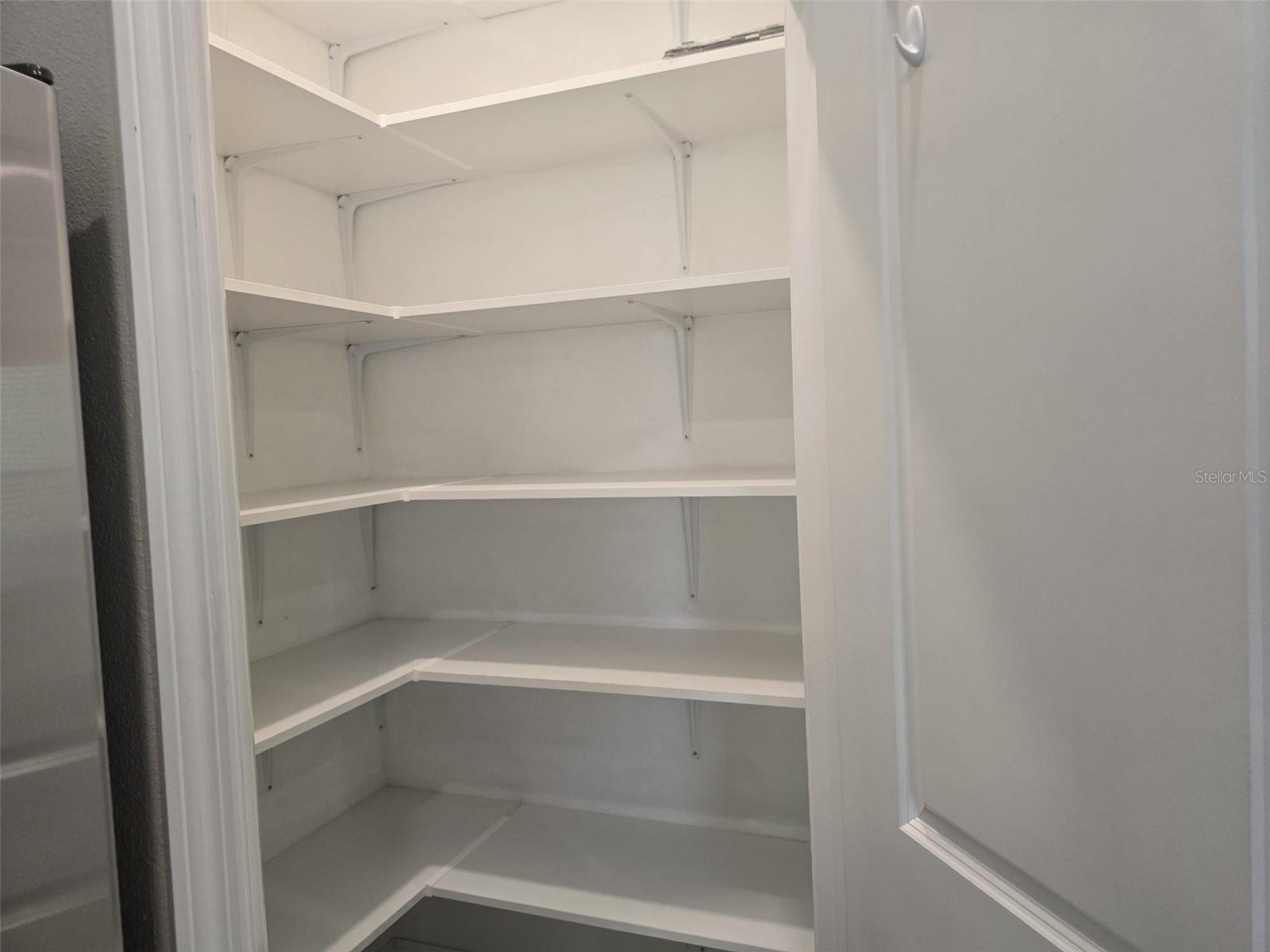 VERONA - Residential Lease