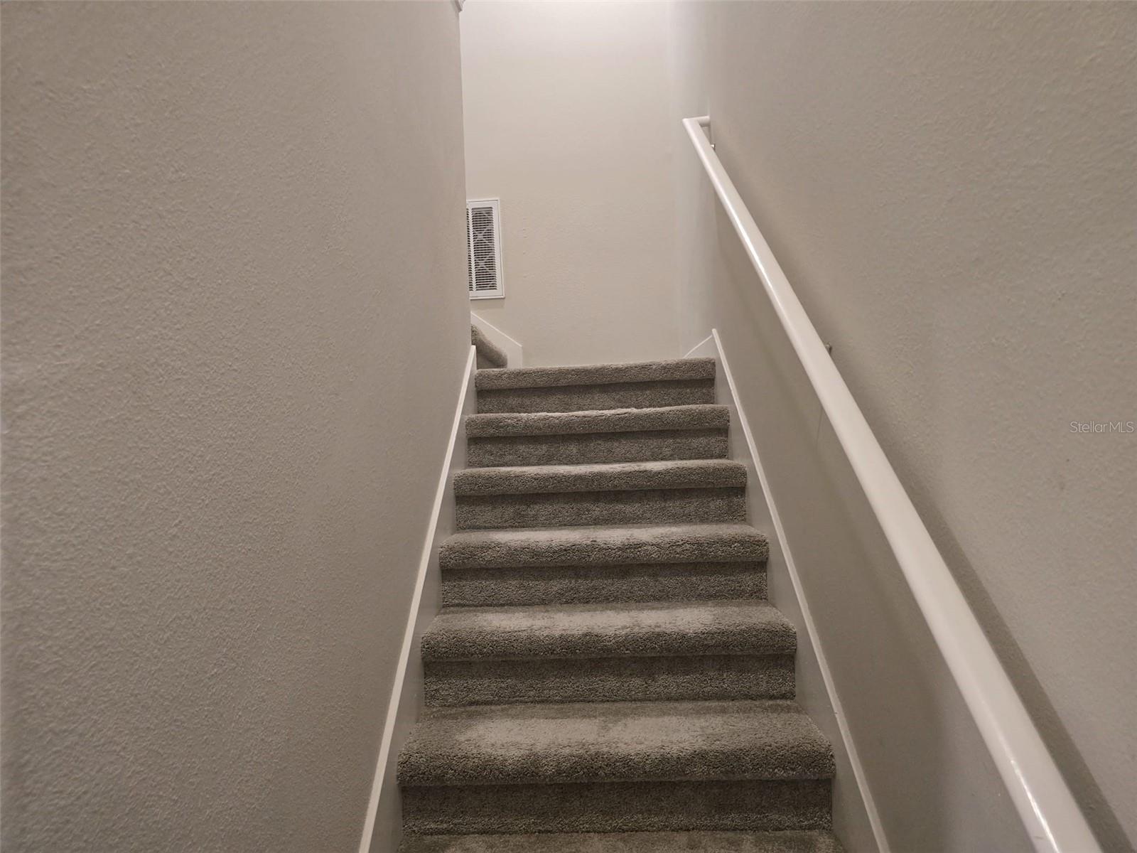 VERONA - Residential Lease