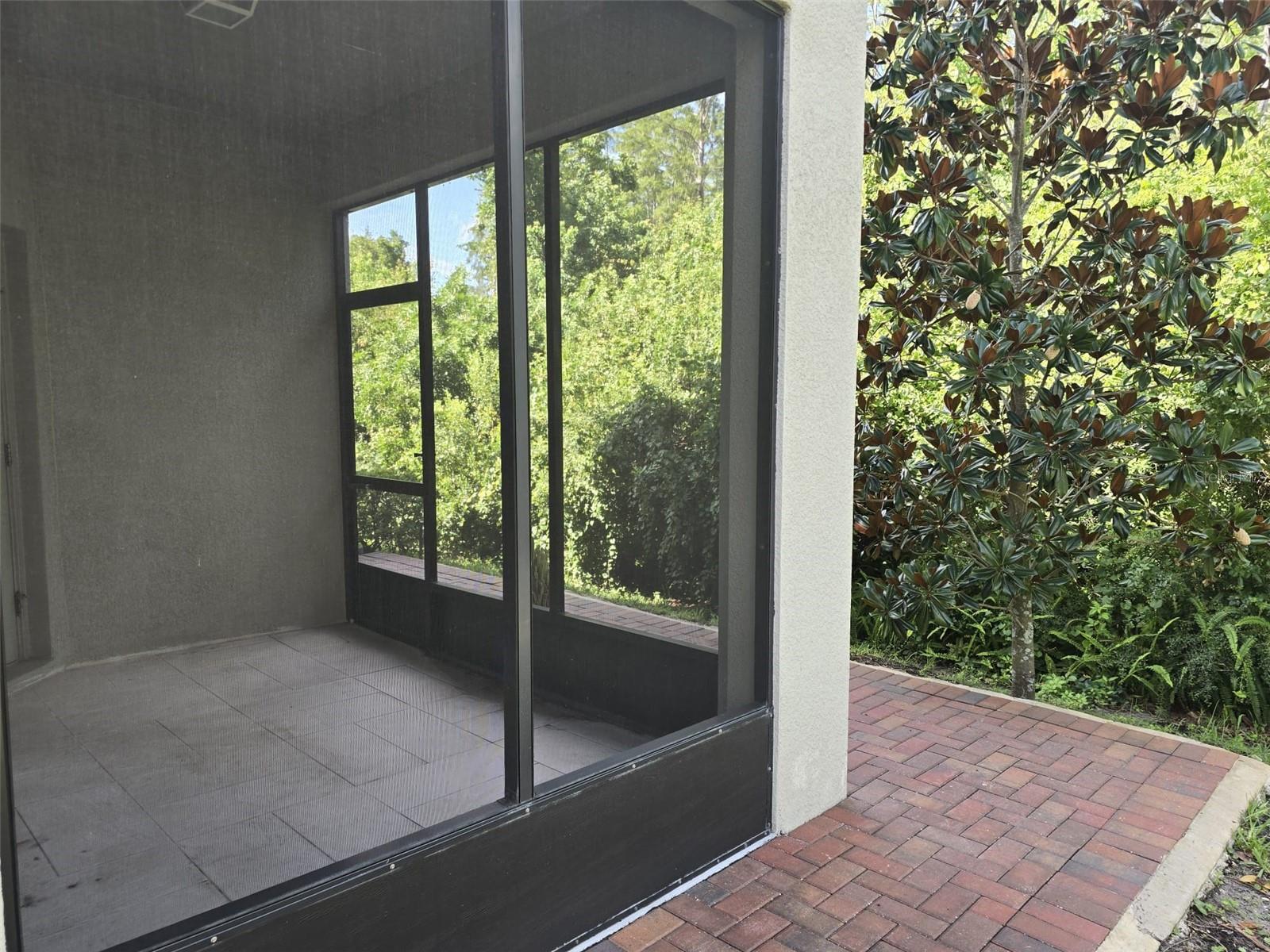 VERONA - Residential Lease