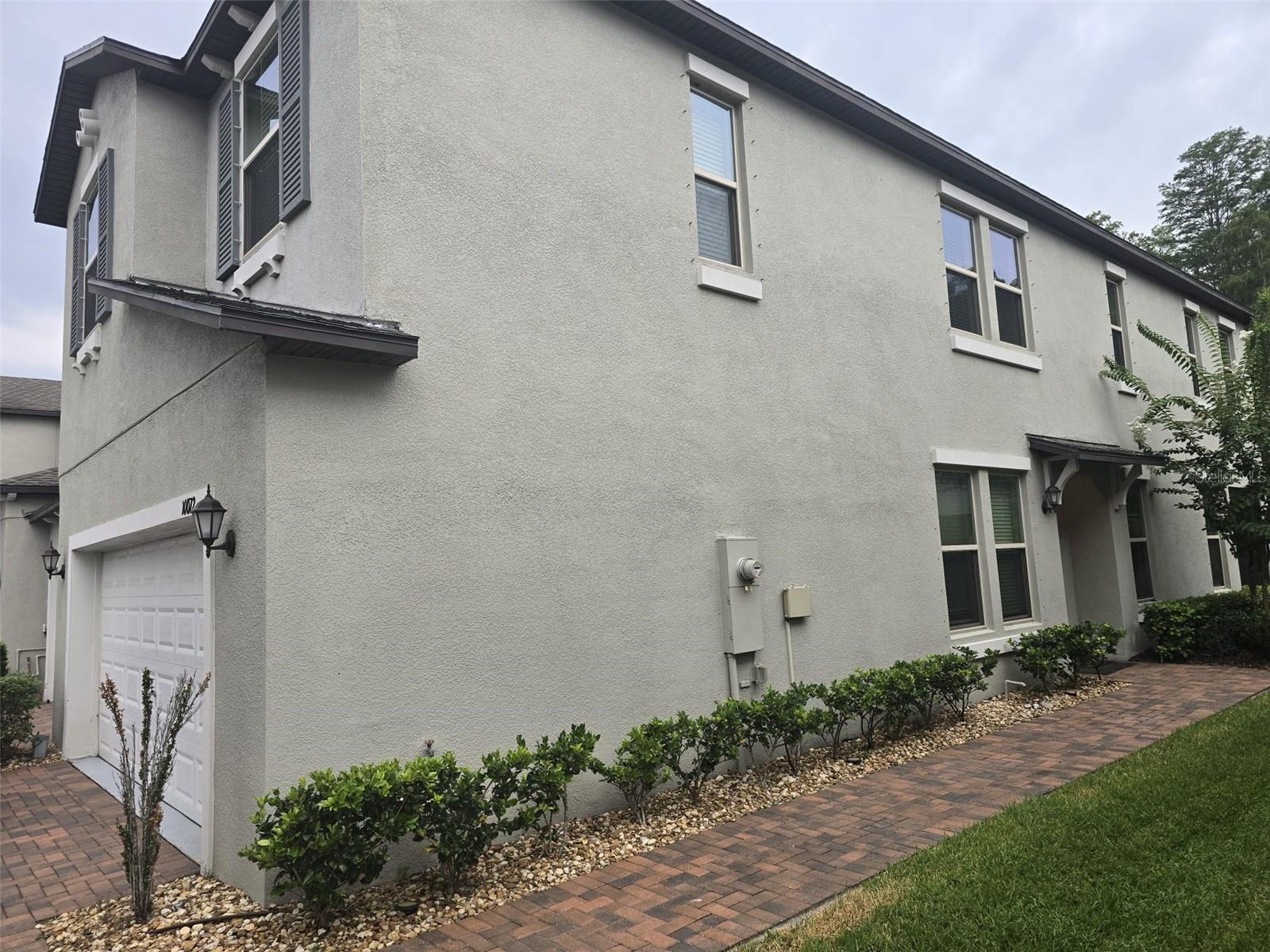 VERONA - Residential Lease