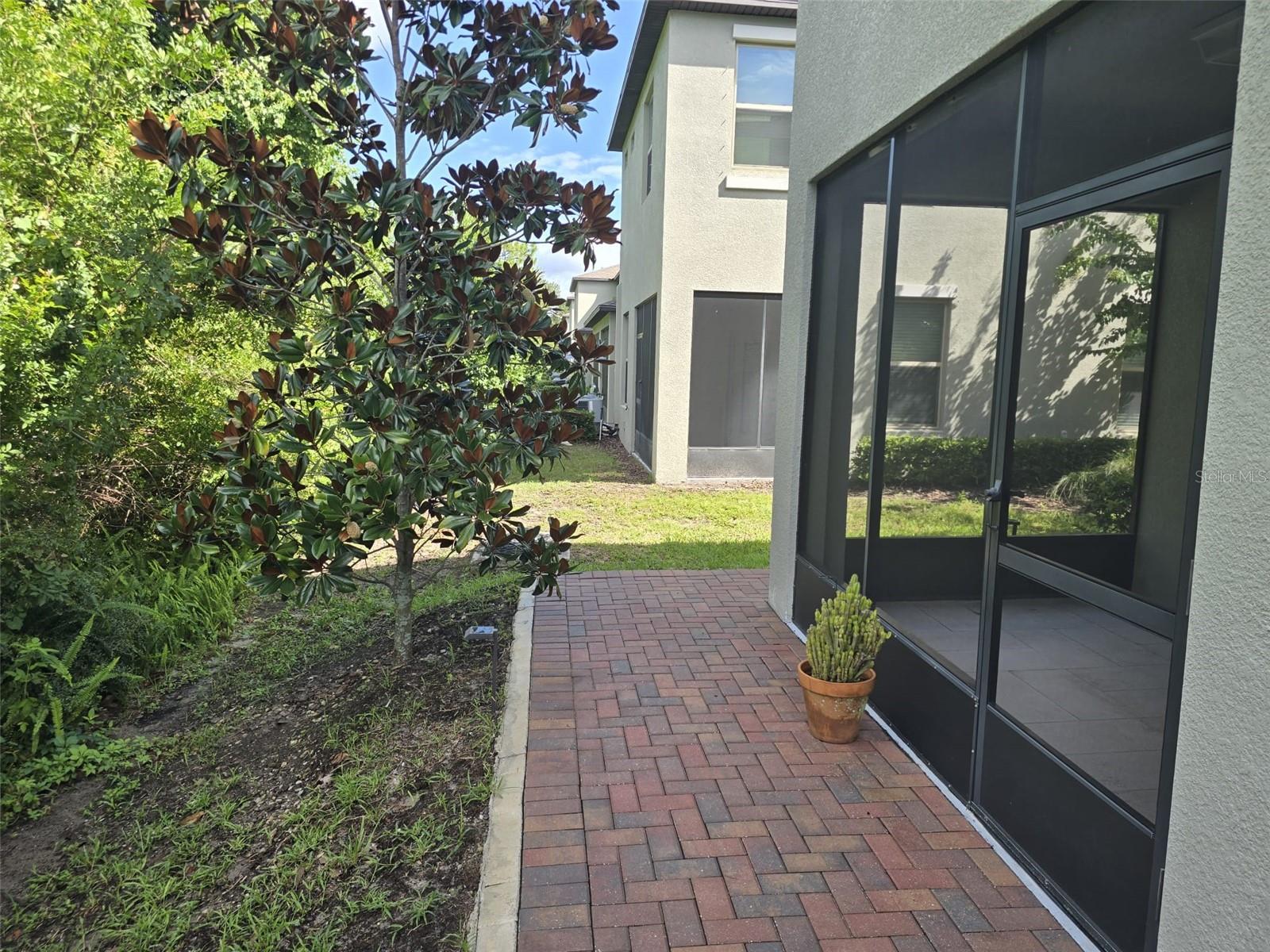 VERONA - Residential Lease