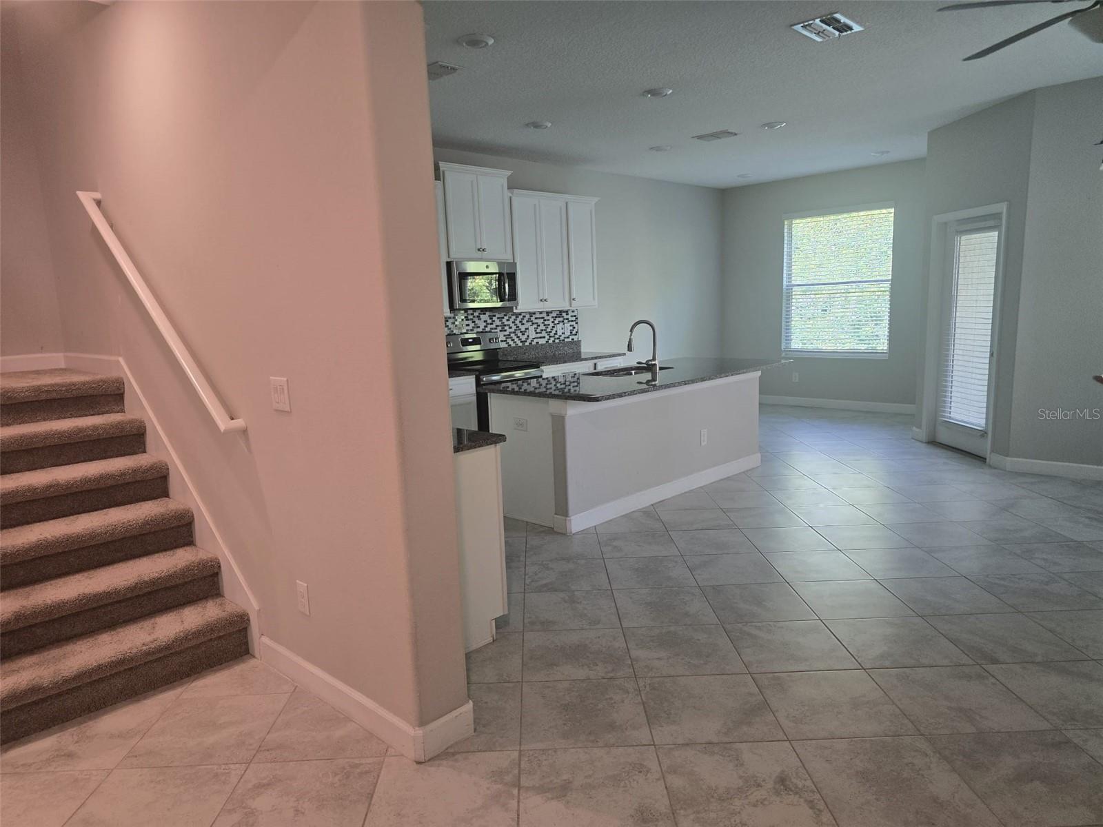 VERONA - Residential Lease