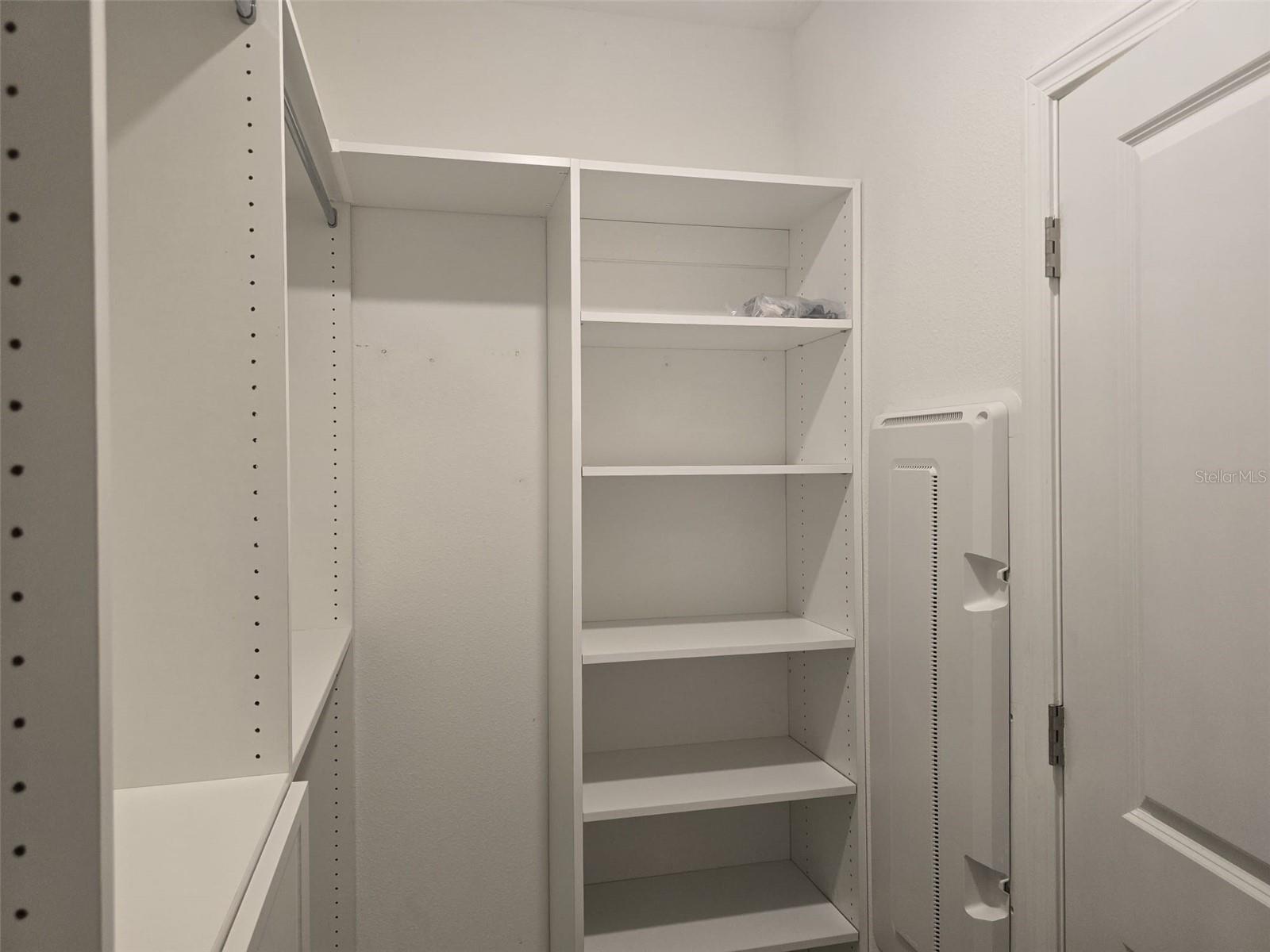 VERONA - Residential Lease