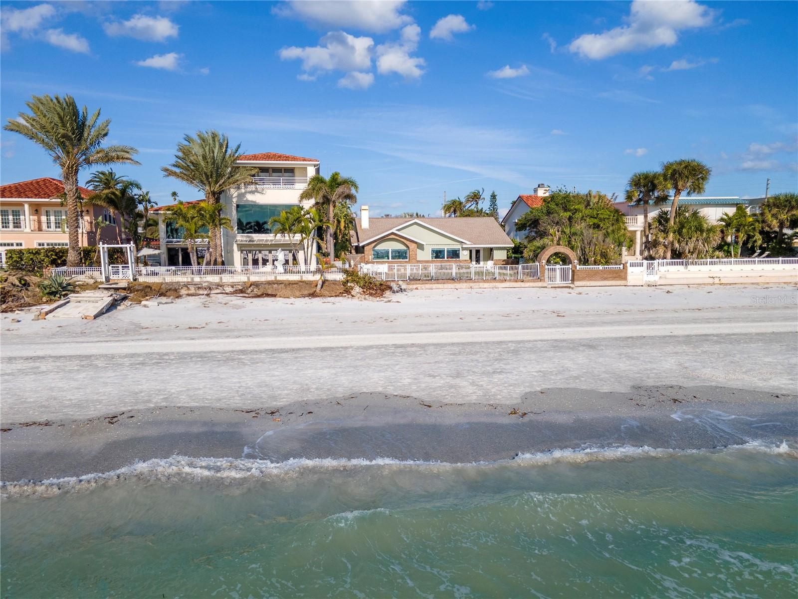 LONE PALM BEACH 1ST ADD - Residential