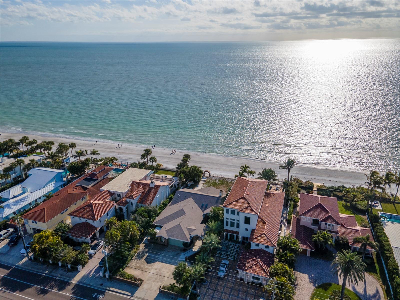 LONE PALM BEACH 1ST ADD - Residential