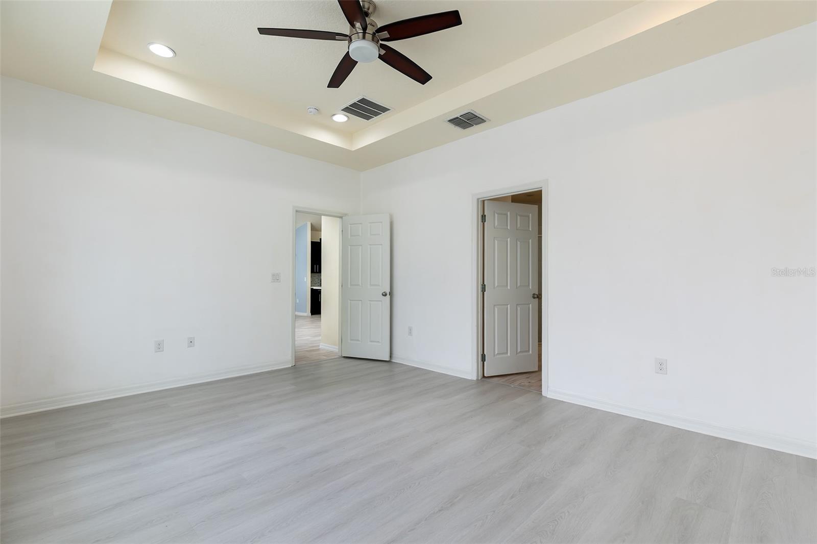 THORNBROOKE PH 4 - Residential Lease
