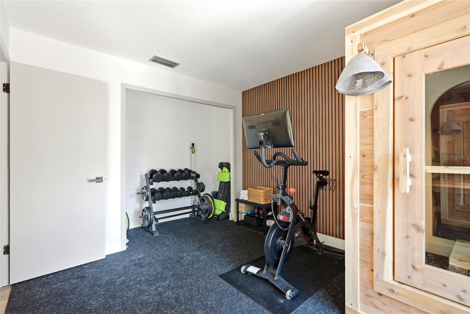 BAY WOODS-UNIT I - Residential