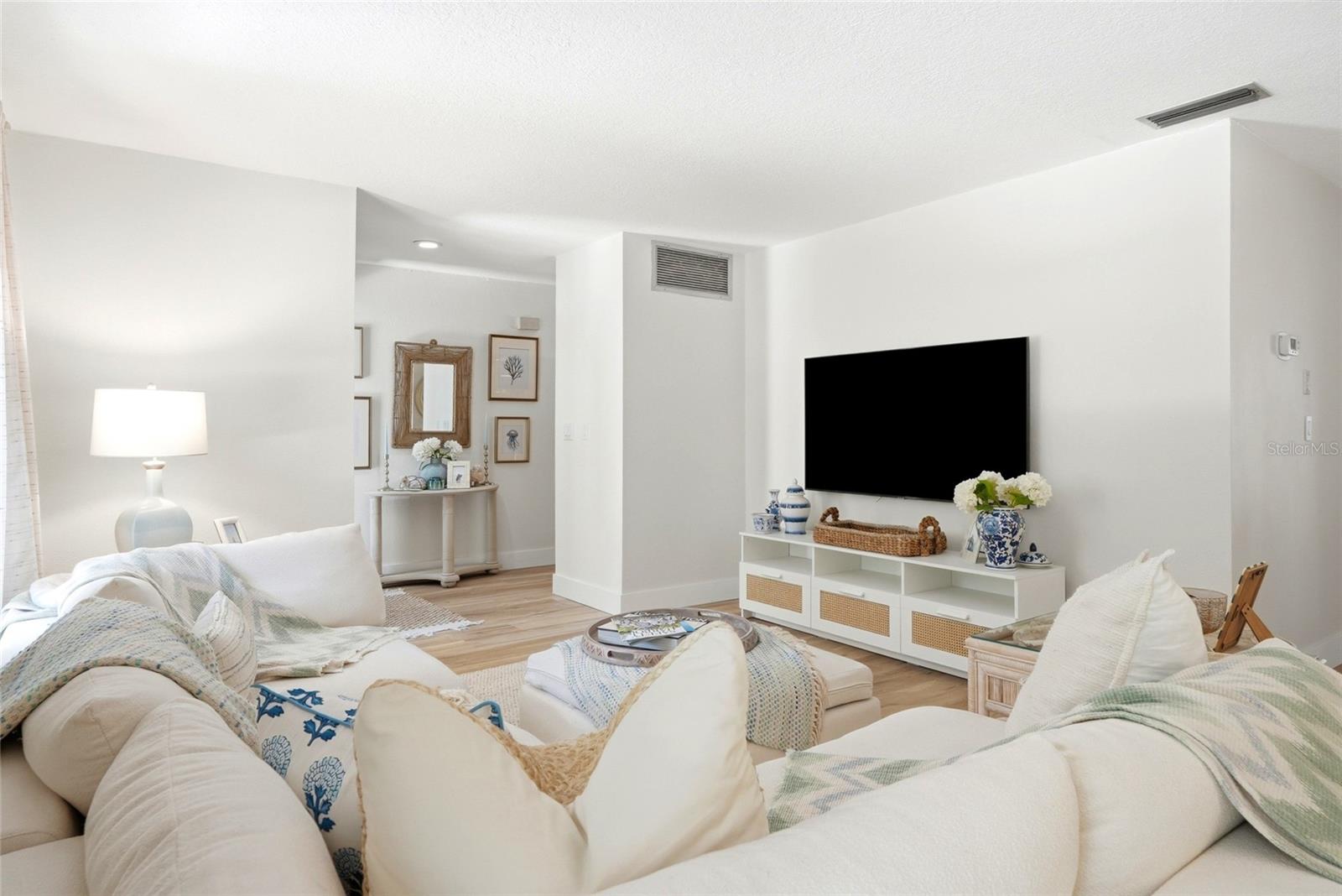 BAY WOODS-UNIT I - Residential