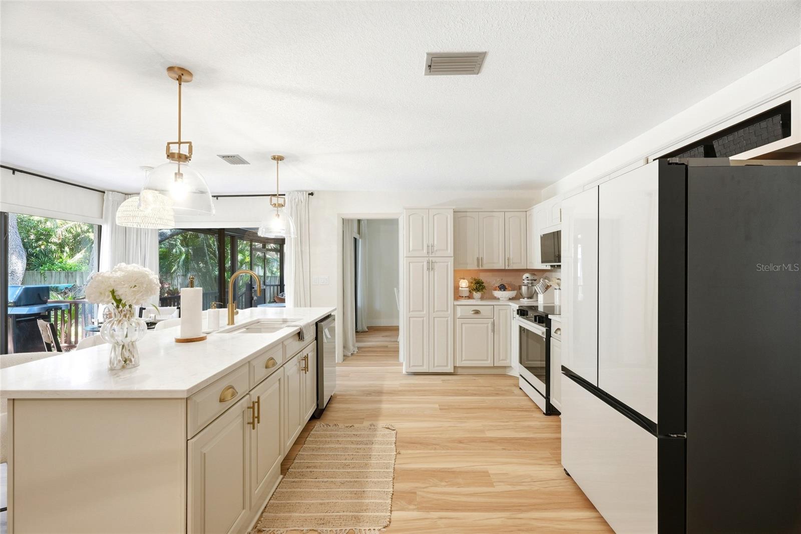 BAY WOODS-UNIT I - Residential