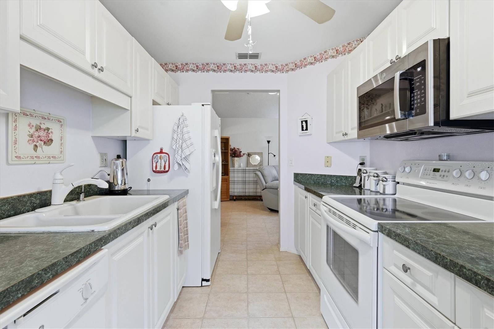 VILLAGE OF LAKESIDE SOUTH II - Residential