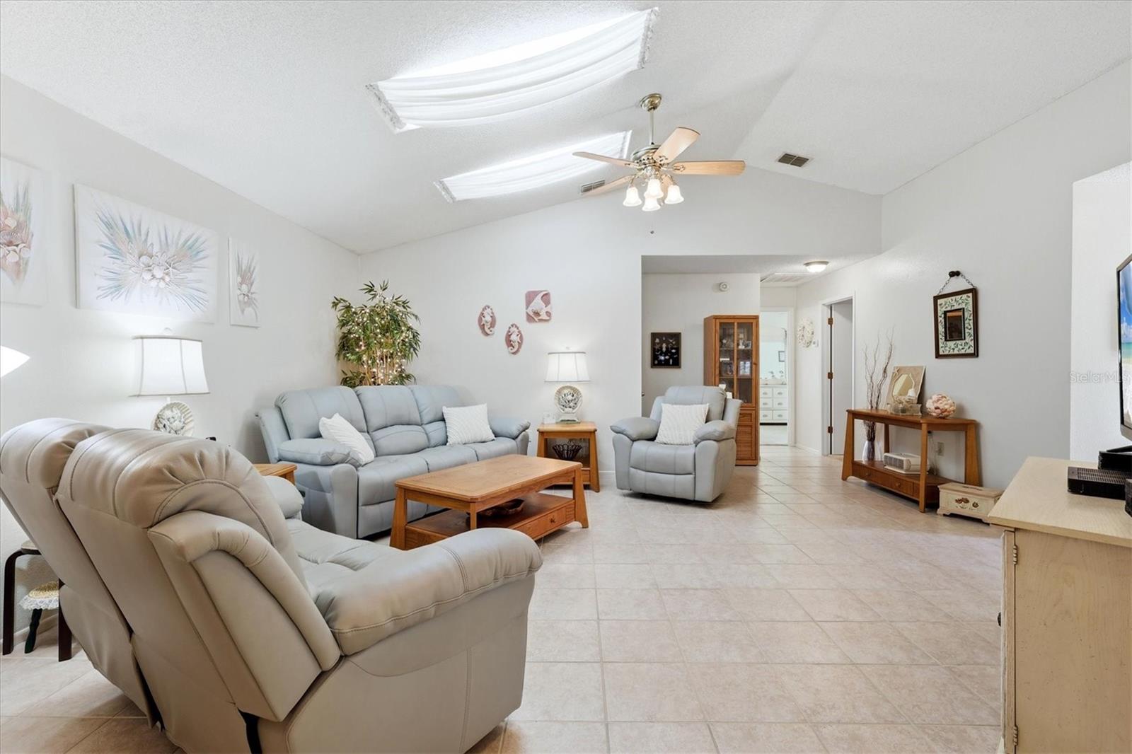 VILLAGE OF LAKESIDE SOUTH II - Residential