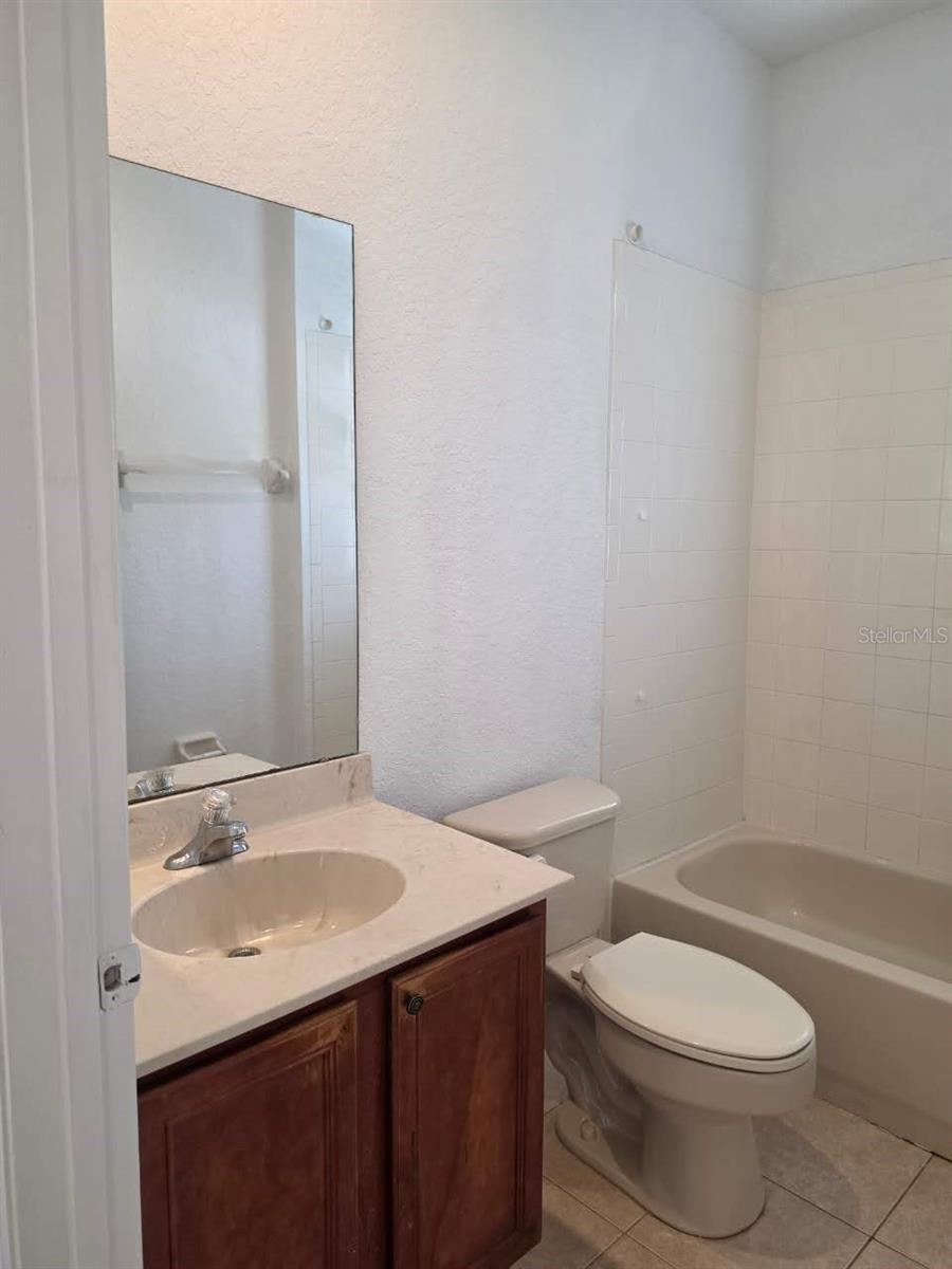 FLORA RIDGE PH 5 CONDO - Residential
