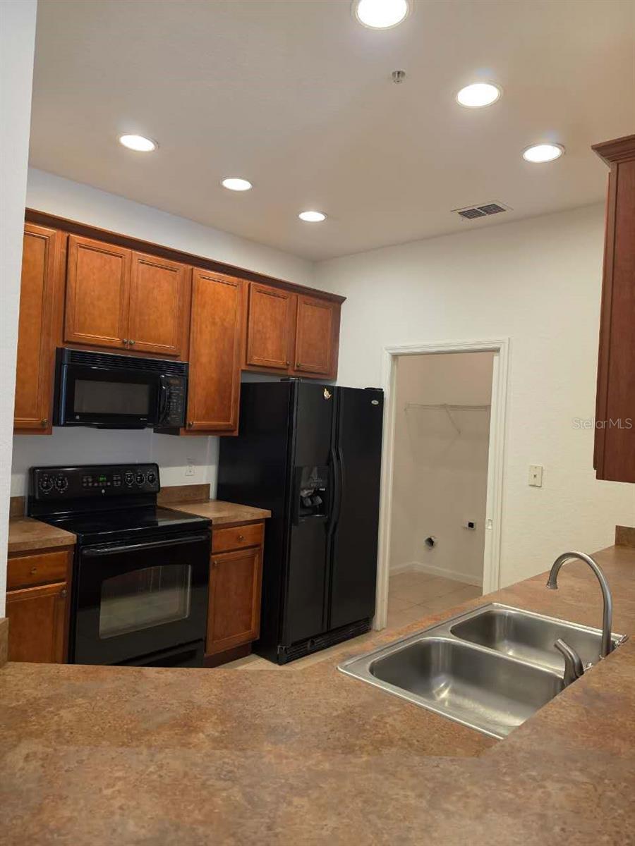 FLORA RIDGE PH 5 CONDO - Residential