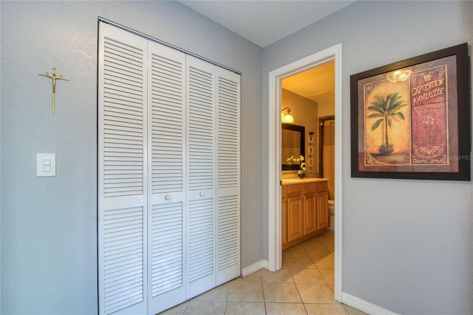 GOLFVIEW II CONDO - Residential Lease