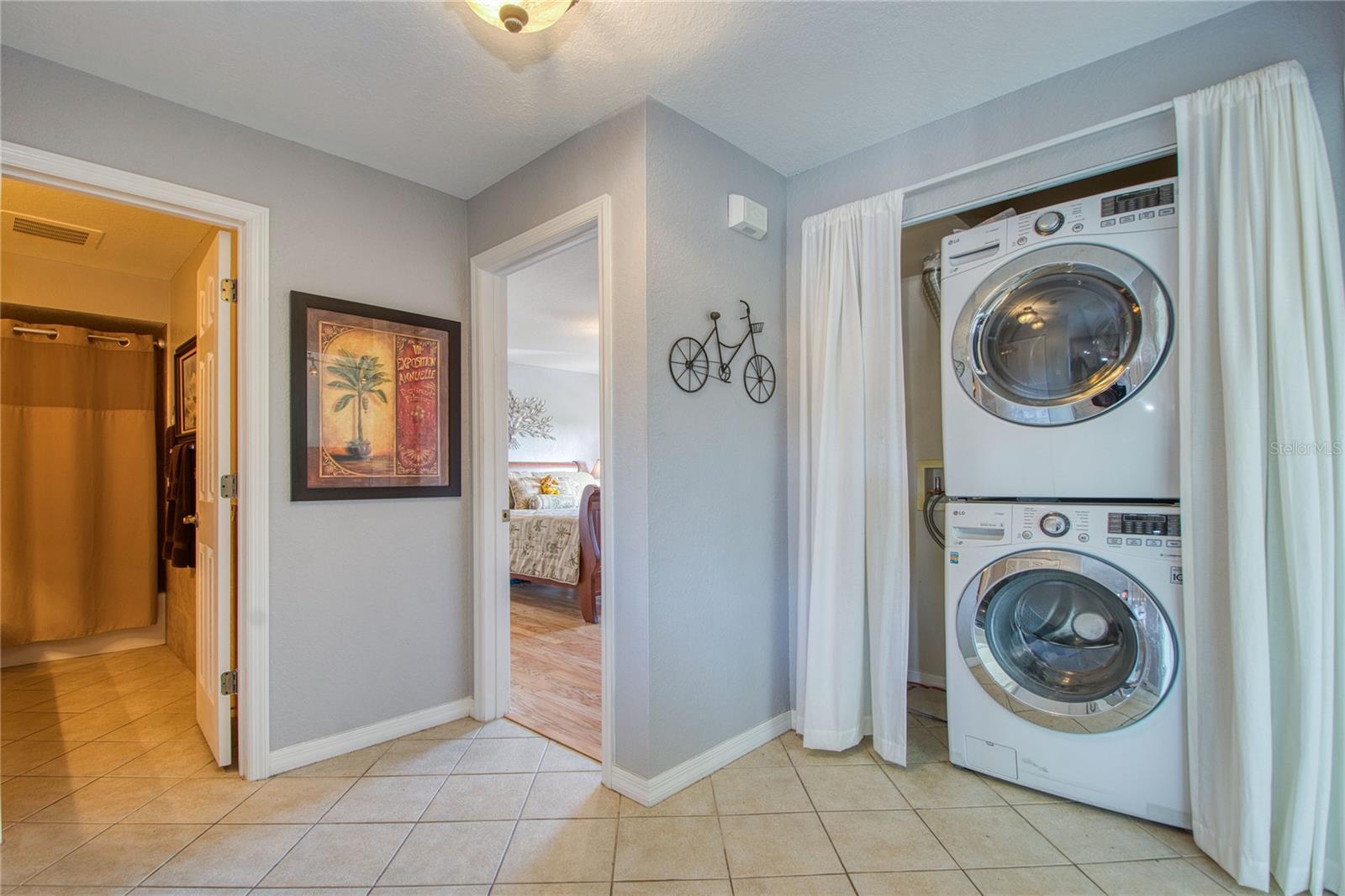 GOLFVIEW II CONDO - Residential Lease