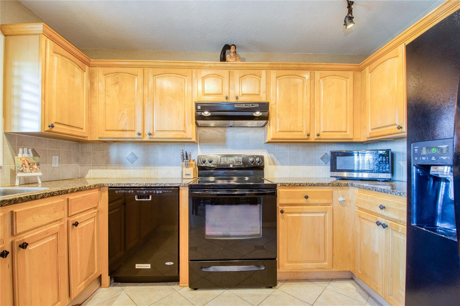 GOLFVIEW II CONDO - Residential Lease