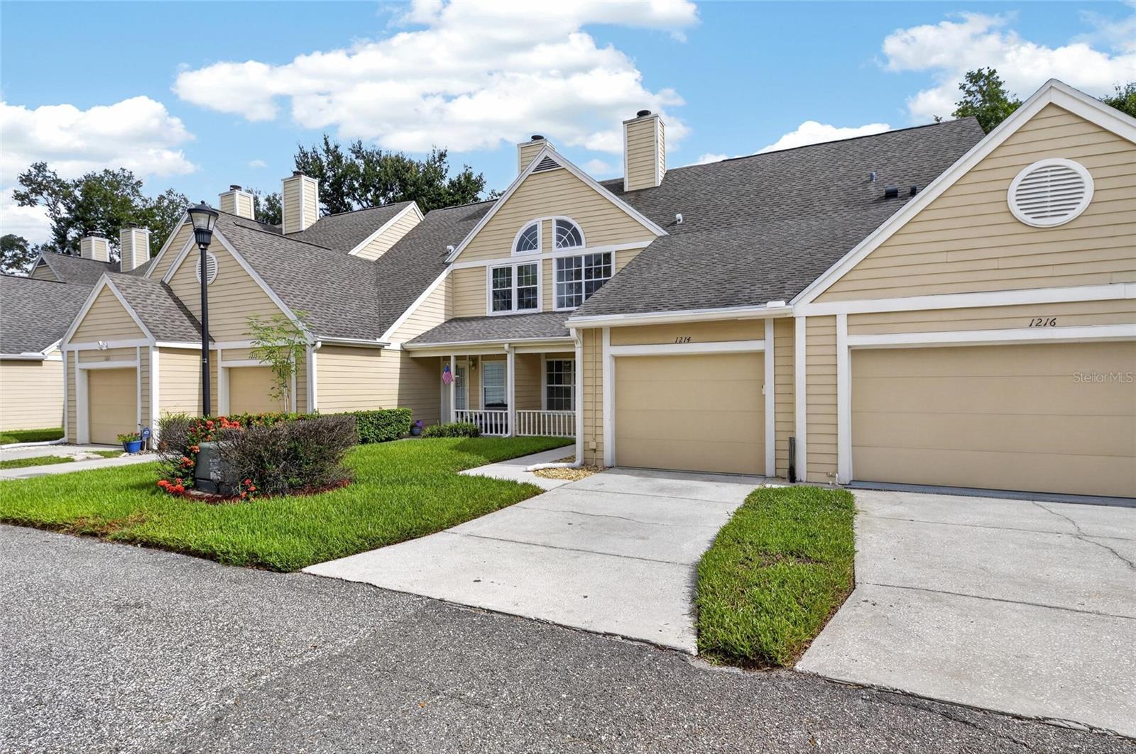 PINE GROVE CONDO AT BLOOMINGDALE - Residential