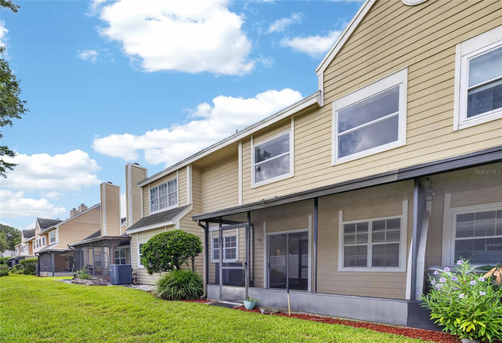 PINE GROVE CONDO AT BLOOMINGDALE - Residential