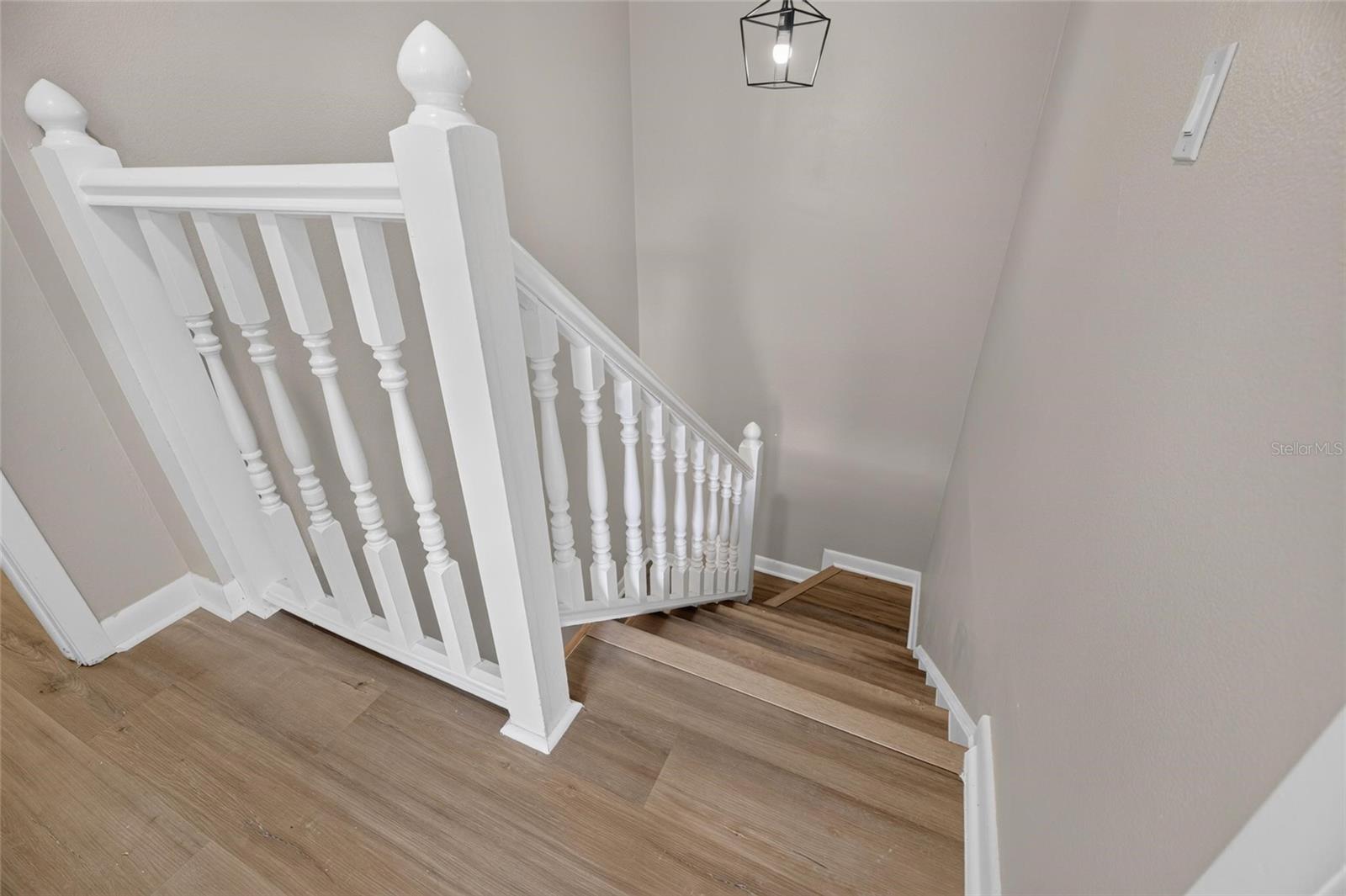 PINE GROVE CONDO AT BLOOMINGDALE - Residential