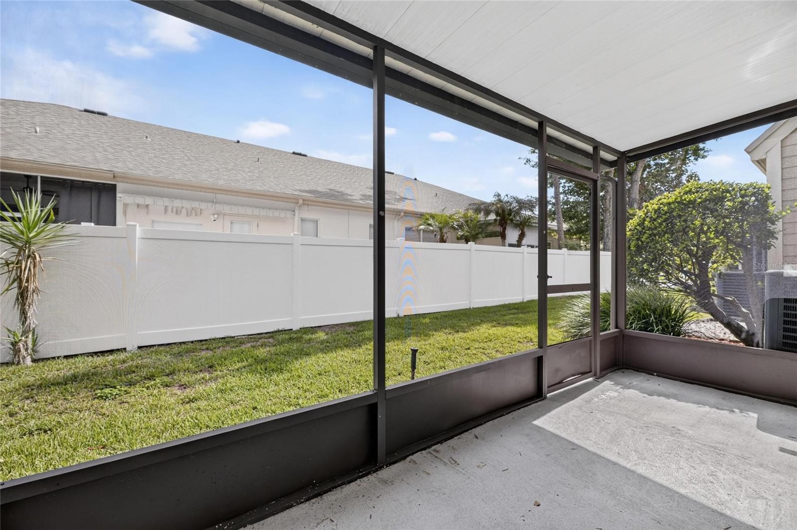 PINE GROVE CONDO AT BLOOMINGDALE - Residential