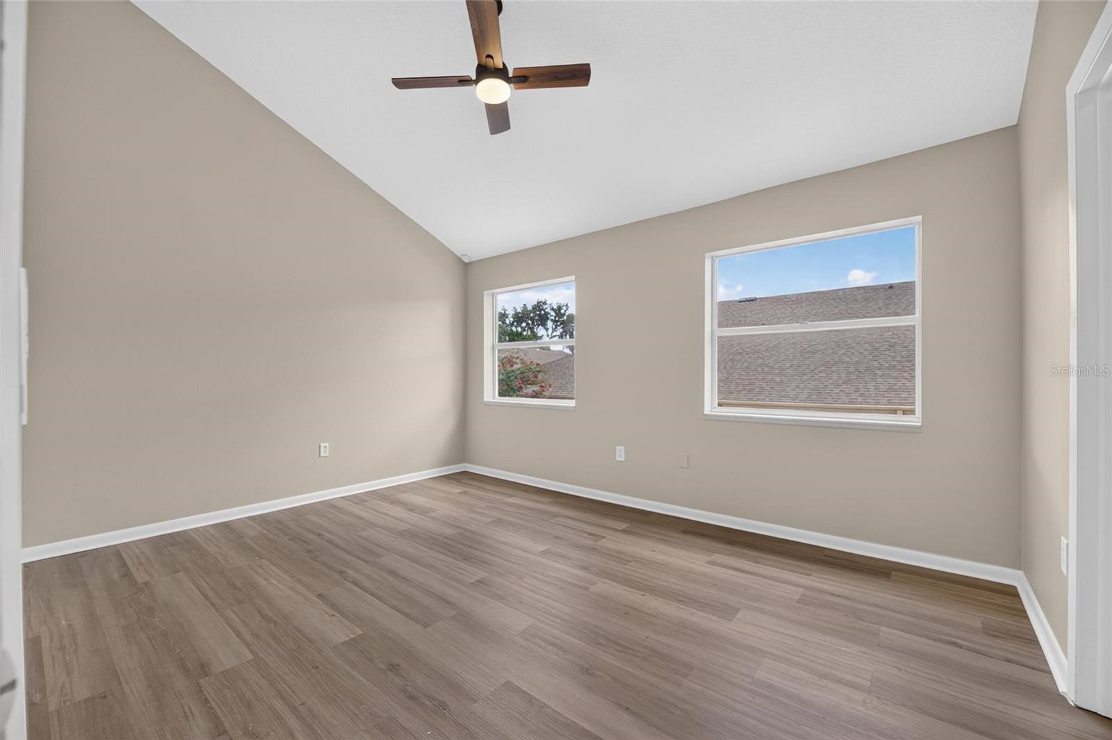 PINE GROVE CONDO AT BLOOMINGDALE - Residential