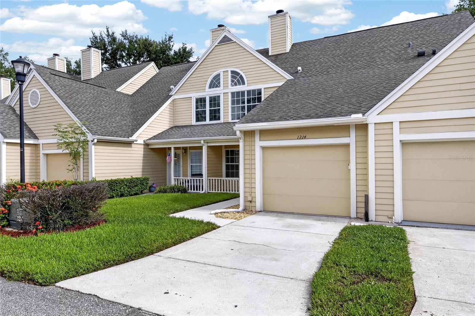 PINE GROVE CONDO AT BLOOMINGDALE - Residential