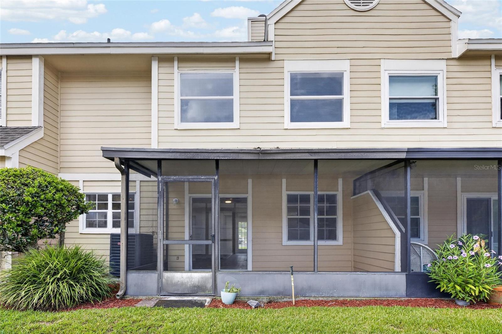 PINE GROVE CONDO AT BLOOMINGDALE - Residential