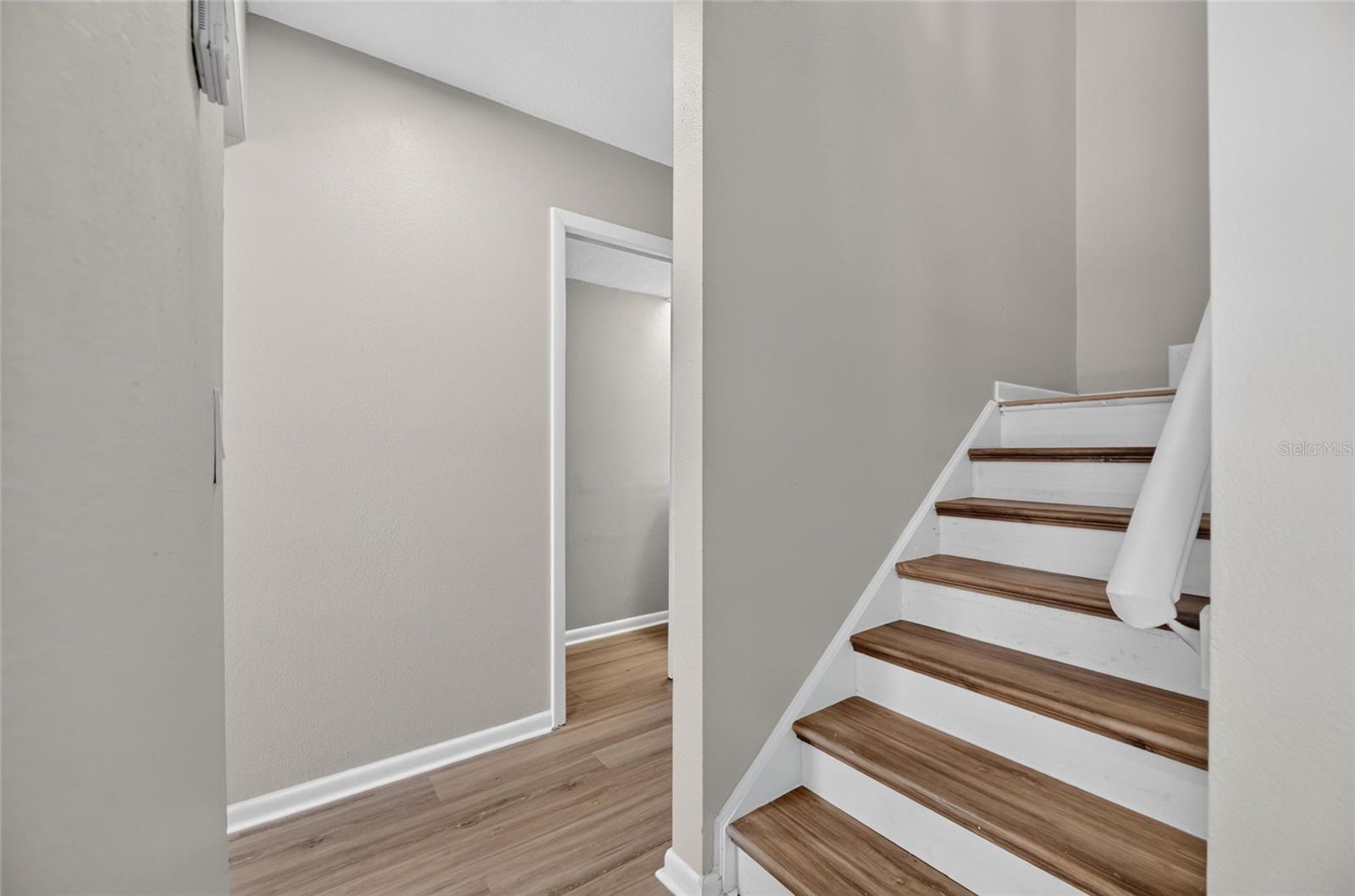 PINE GROVE CONDO AT BLOOMINGDALE - Residential