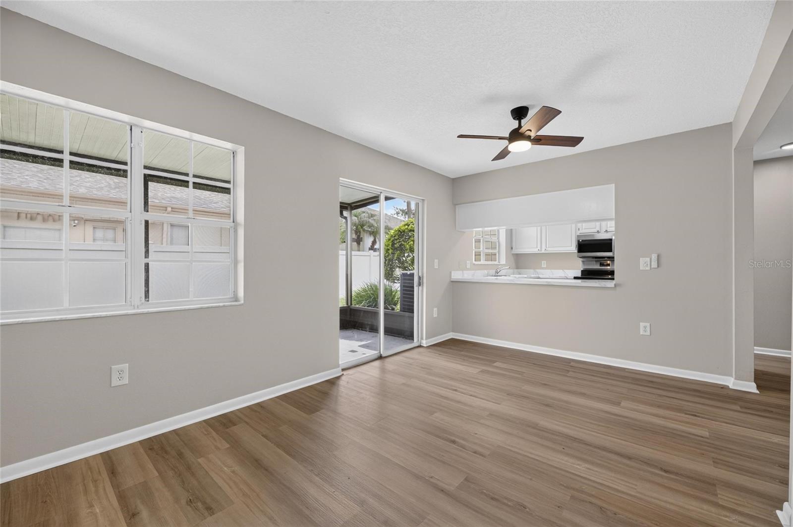 PINE GROVE CONDO AT BLOOMINGDALE - Residential