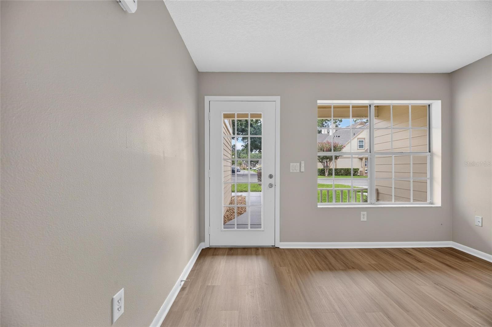 PINE GROVE CONDO AT BLOOMINGDALE - Residential