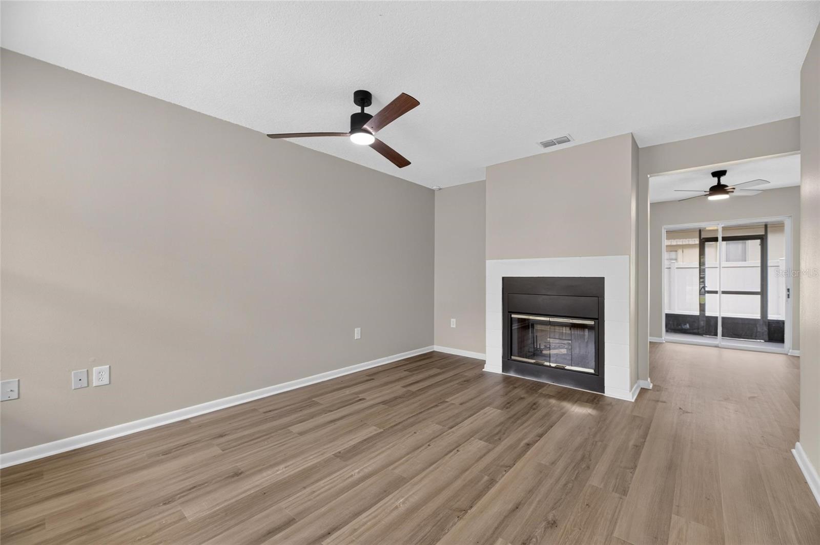 PINE GROVE CONDO AT BLOOMINGDALE - Residential