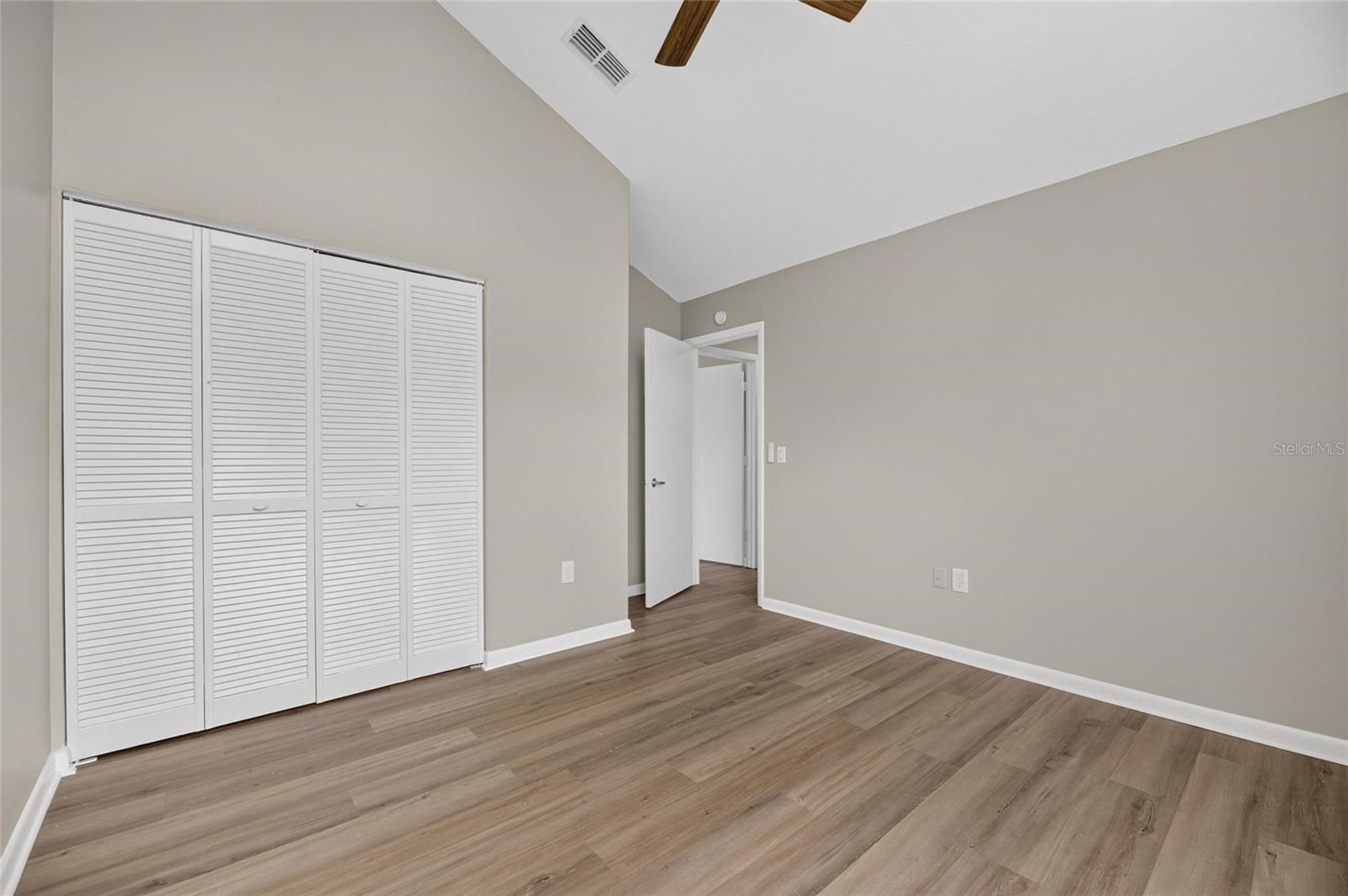 PINE GROVE CONDO AT BLOOMINGDALE - Residential