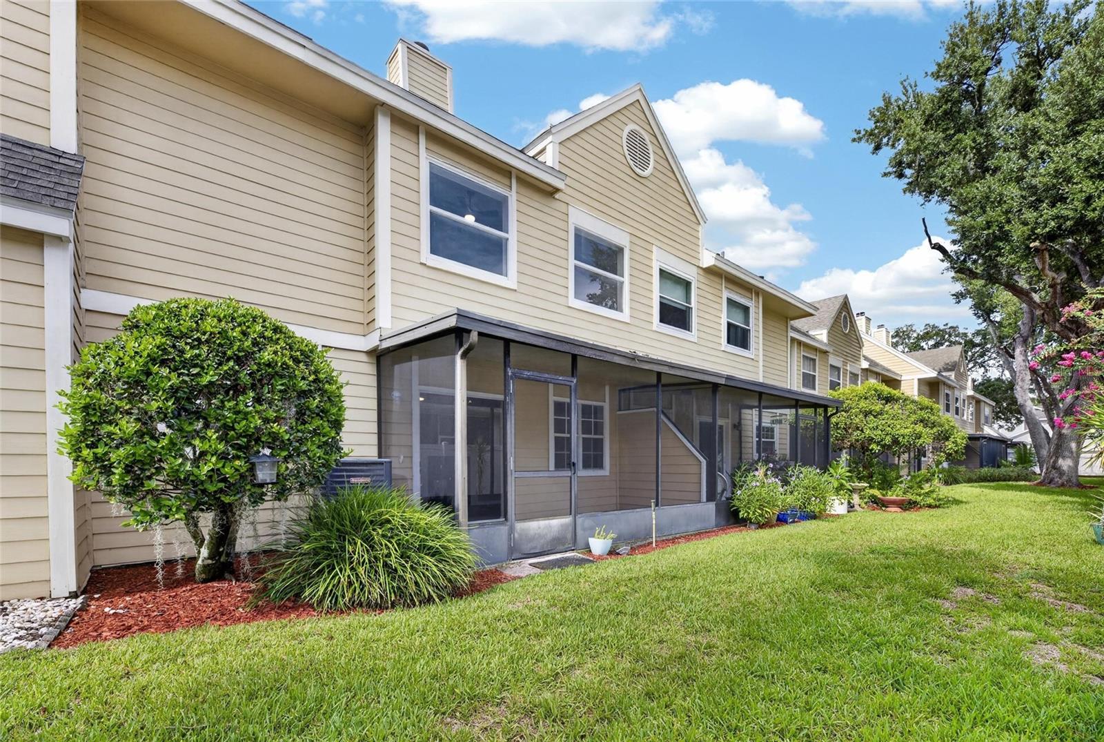 PINE GROVE CONDO AT BLOOMINGDALE - Residential
