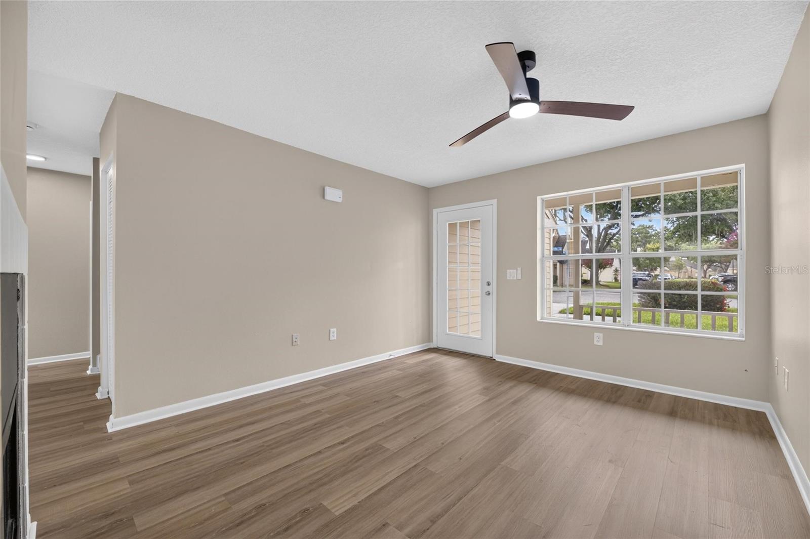 PINE GROVE CONDO AT BLOOMINGDALE - Residential