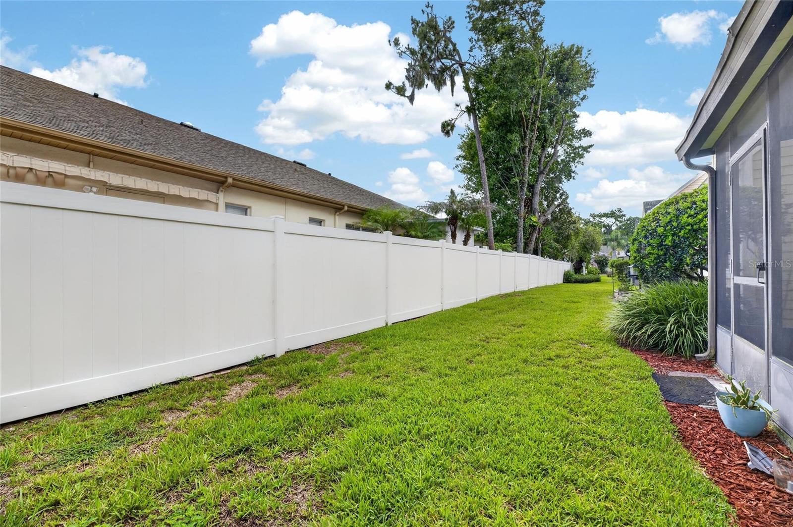 PINE GROVE CONDO AT BLOOMINGDALE - Residential