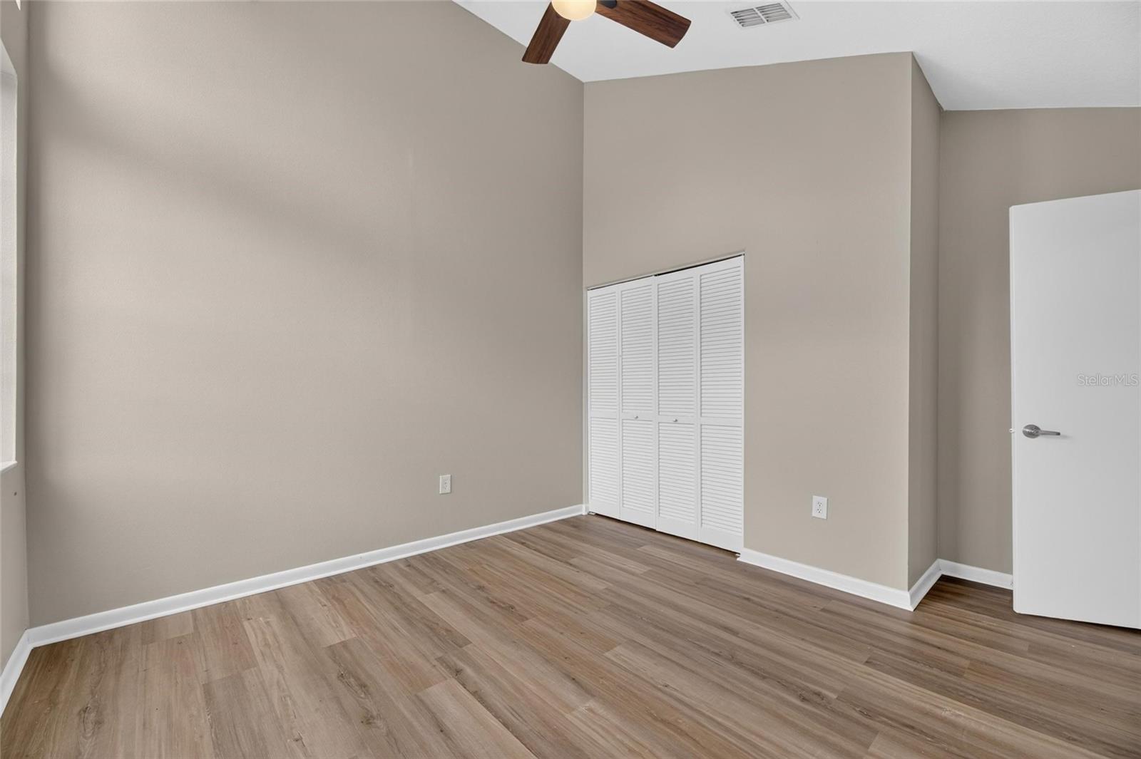 PINE GROVE CONDO AT BLOOMINGDALE - Residential