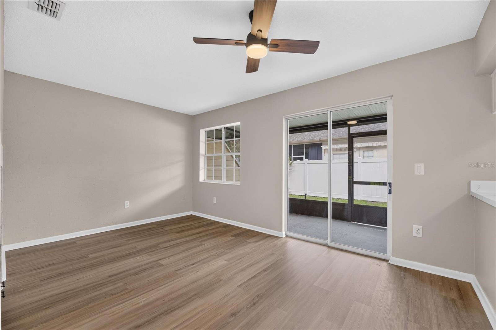 PINE GROVE CONDO AT BLOOMINGDALE - Residential