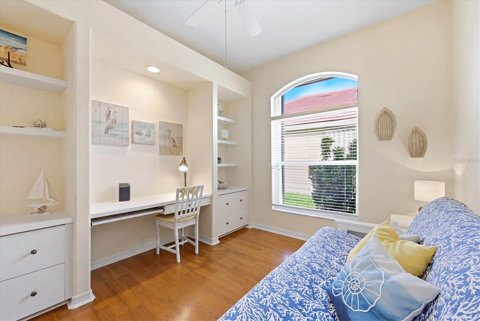RIVERWOOD - Residential