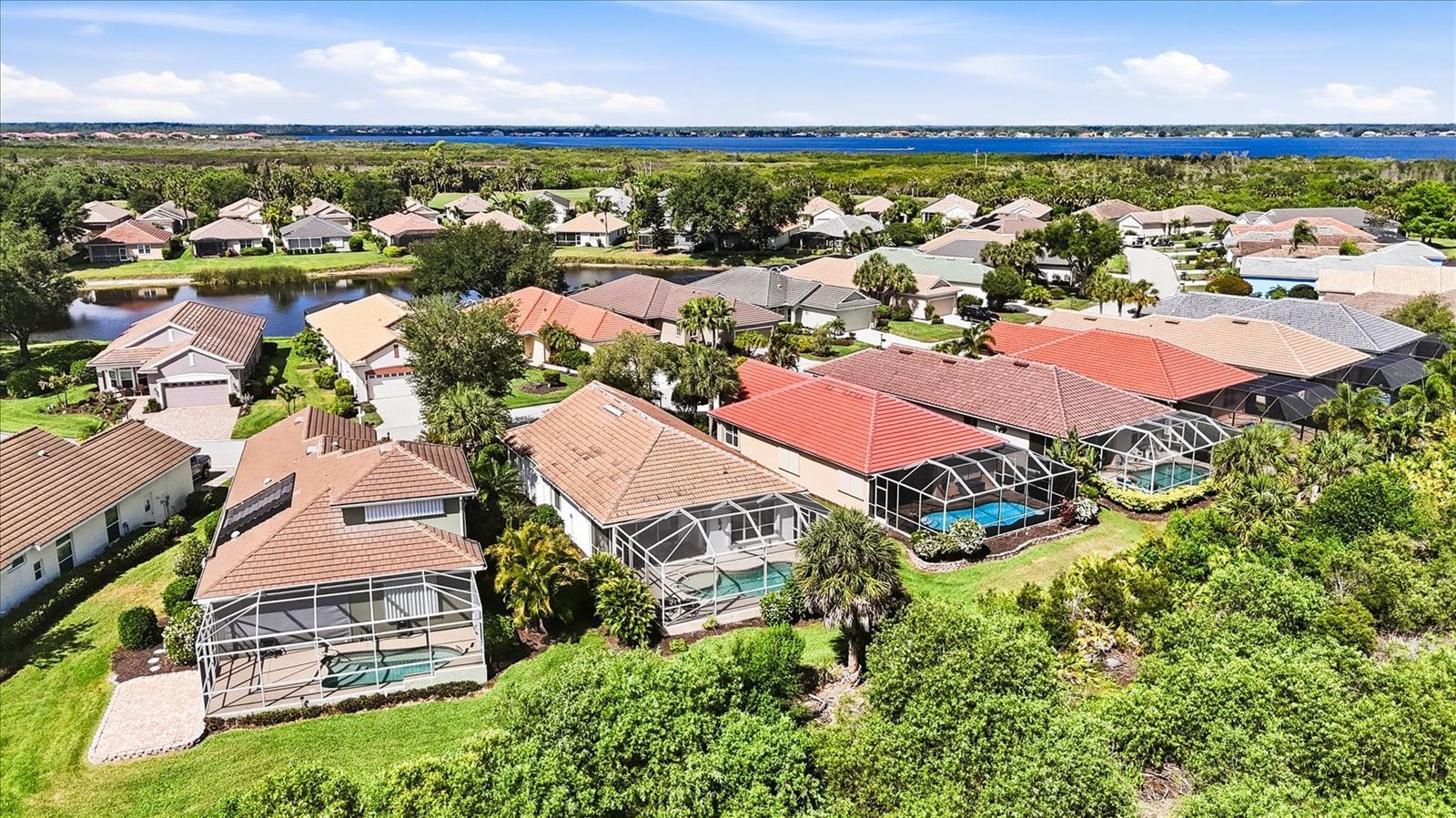 RIVERWOOD - Residential
