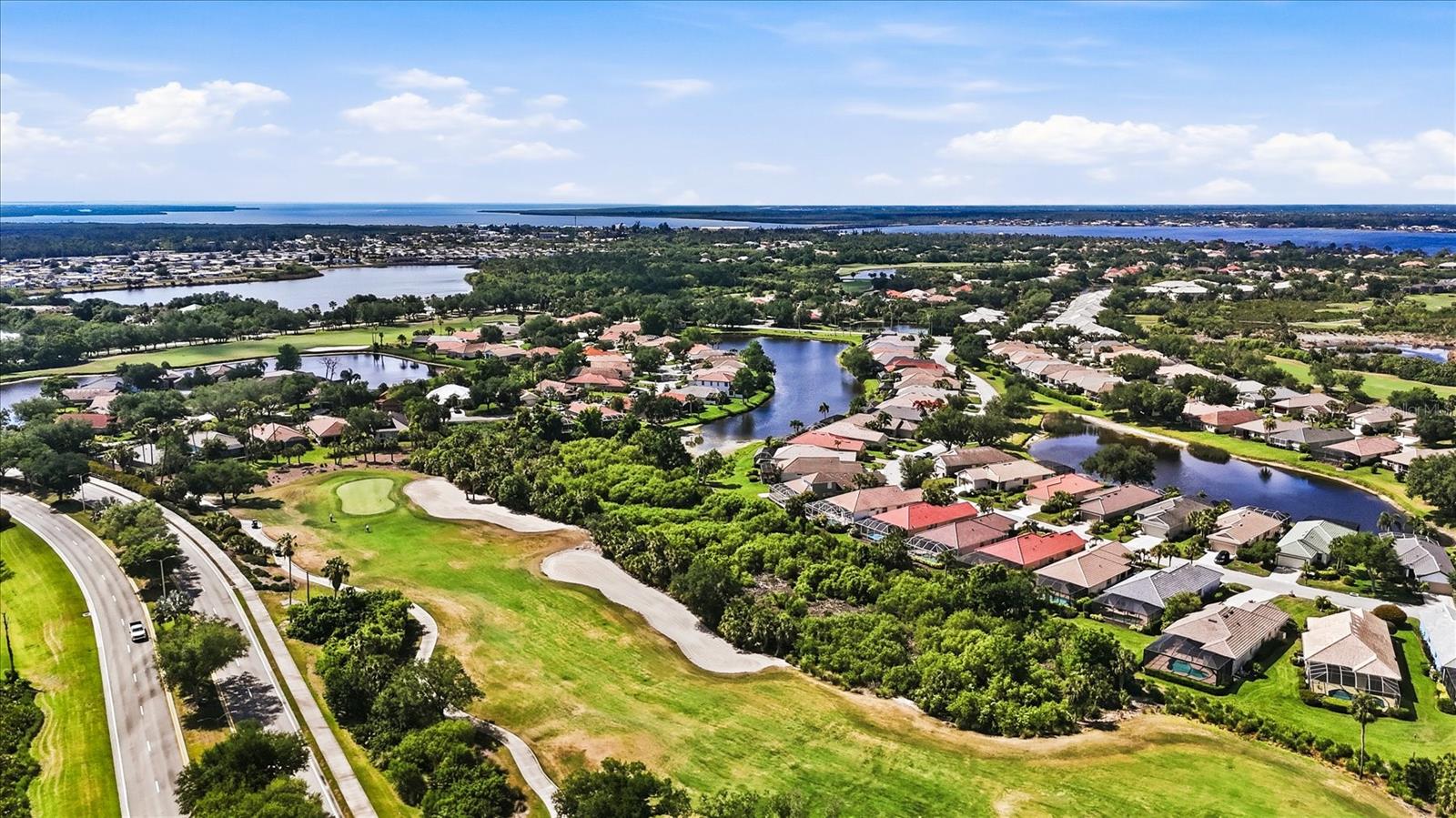 RIVERWOOD - Residential